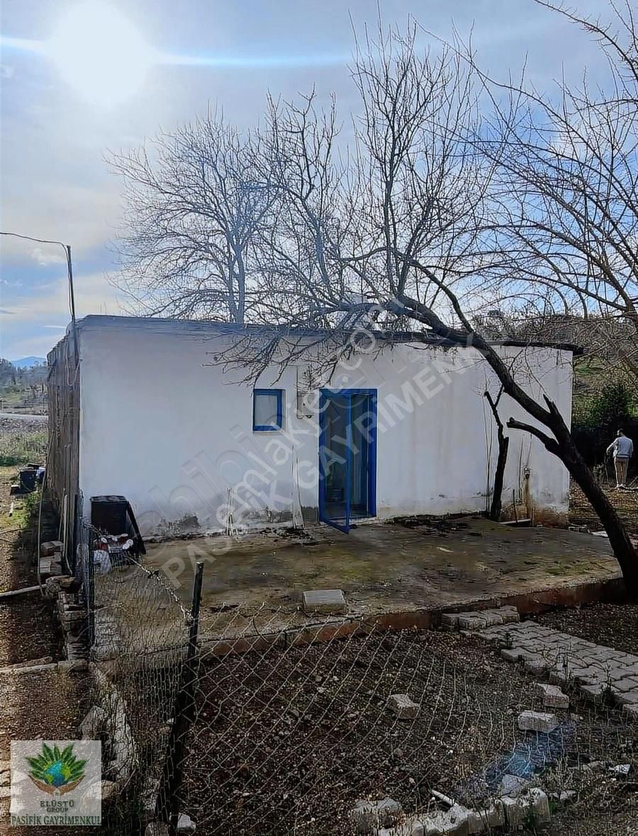 Pasifik'ten Seferihisar Orhanlıda 410 M² Arsası Olan Müstakil Ev