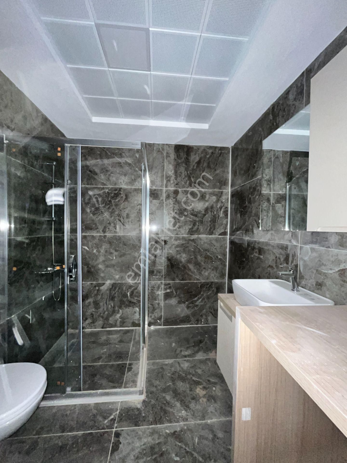 Seferihisar Hıdırlık Mahallesi’nde Site İçinde Lüks Mimarili Satılık 4+1 Villa - Görsel 19