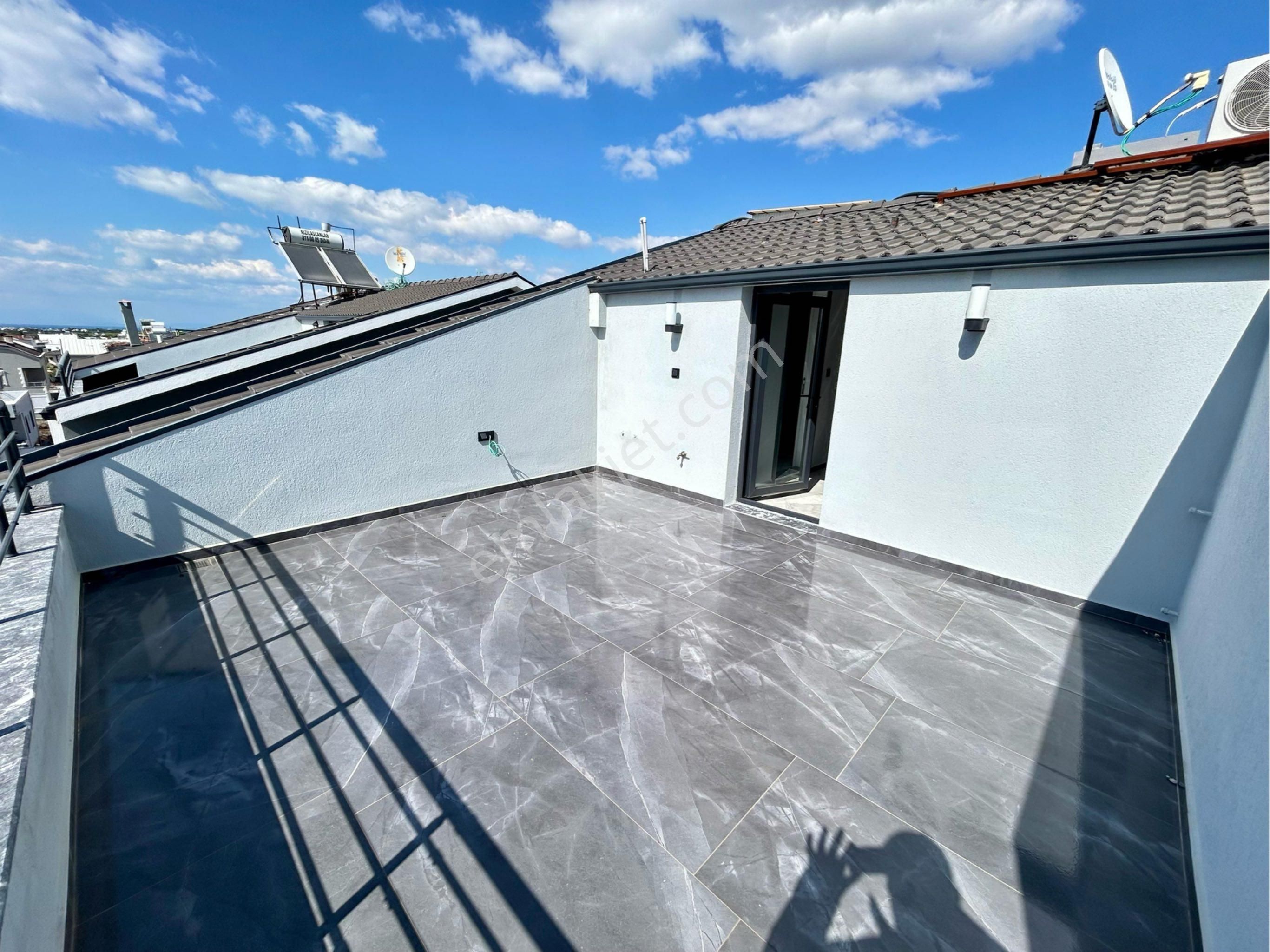 Didimde 3+1 Ayrı Mutfak Bahçeli Otoparklı Teraslı Deniz Manzaralı Villa - Görsel 21