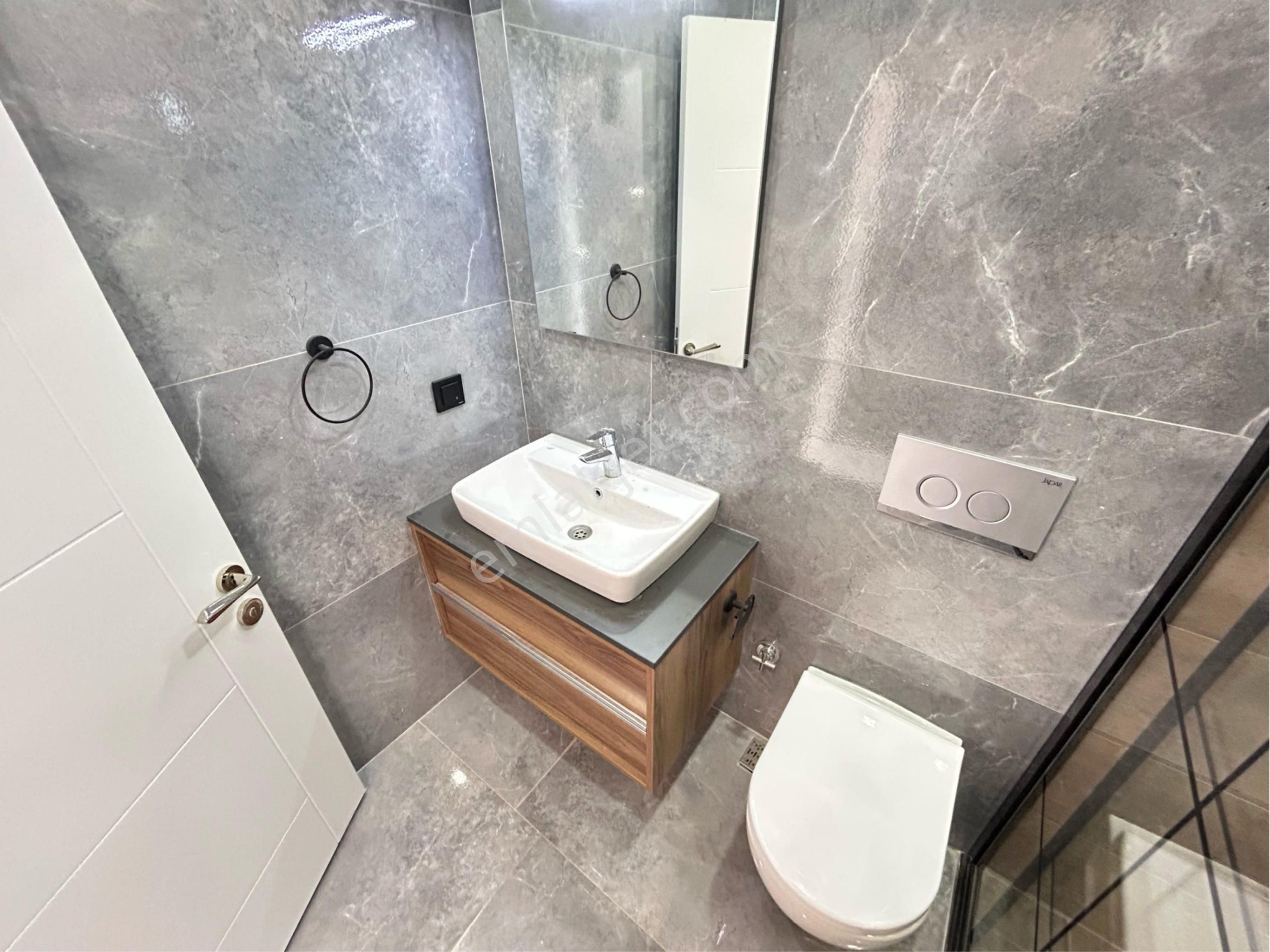 Didimde 3+1 Ayrı Mutfak Bahçeli Otoparklı Teraslı Deniz Manzaralı Villa - Görsel 23