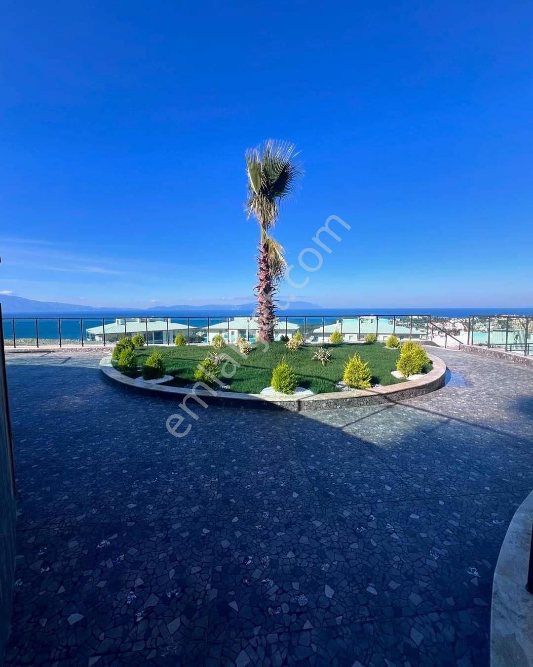 Kuşadasında Deniz Manzaralı Geniş Yeni Daireler - Görsel 32