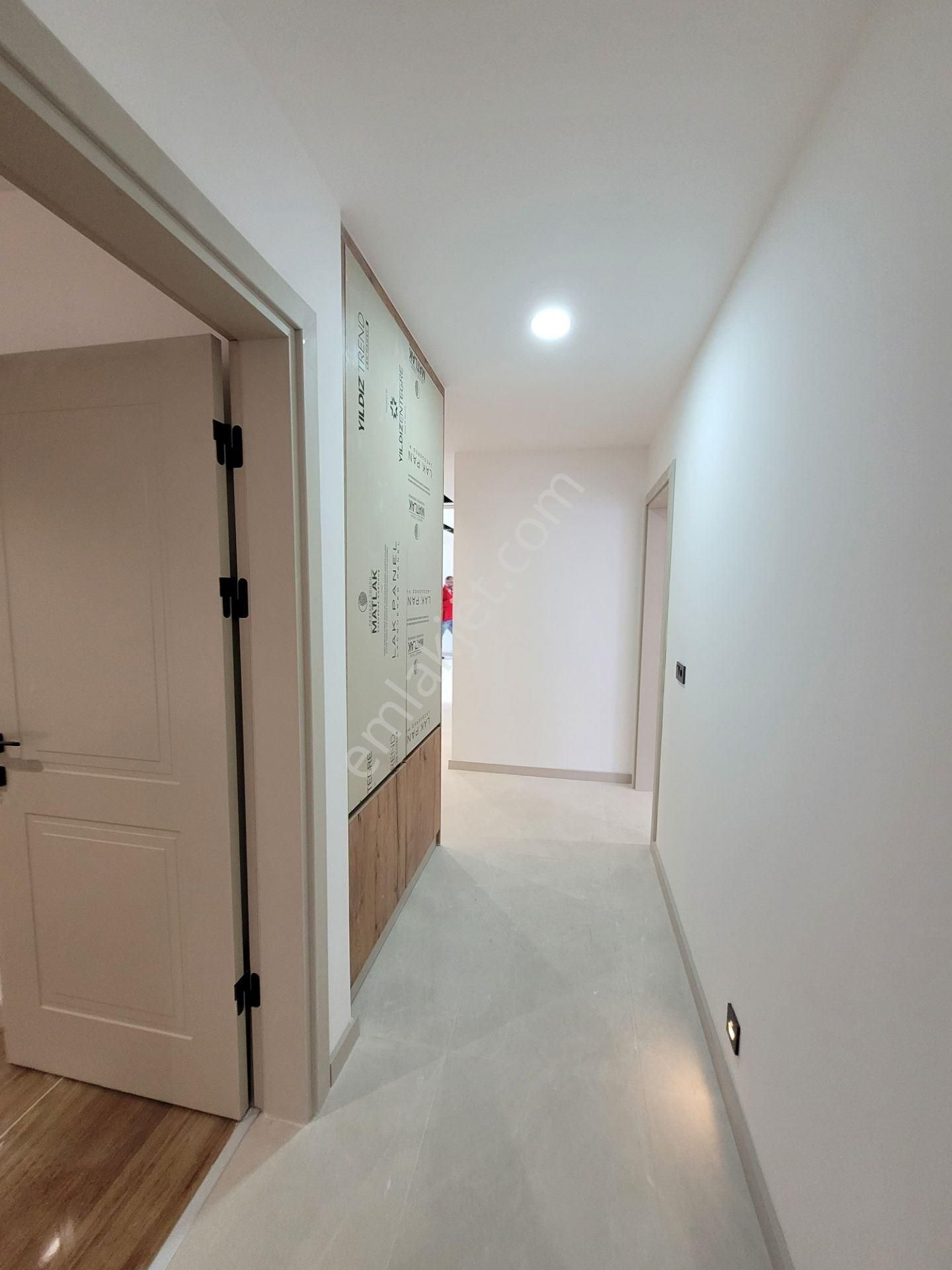 Kuşadasında Deniz Manzaralı Geniş Yeni Daireler - Görsel 8