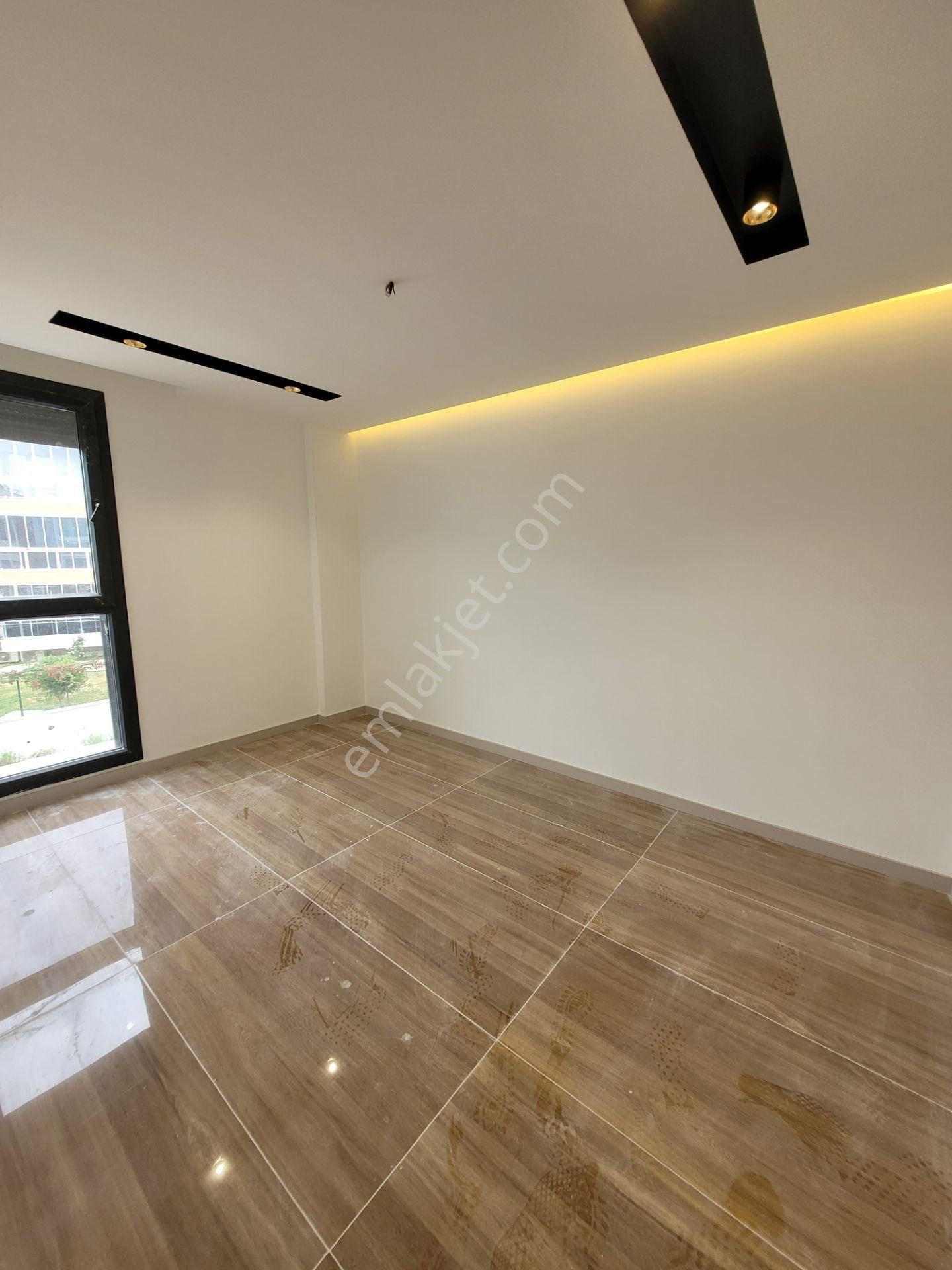 Kuşadasında Deniz Manzaralı Geniş Yeni Daireler - Görsel 6