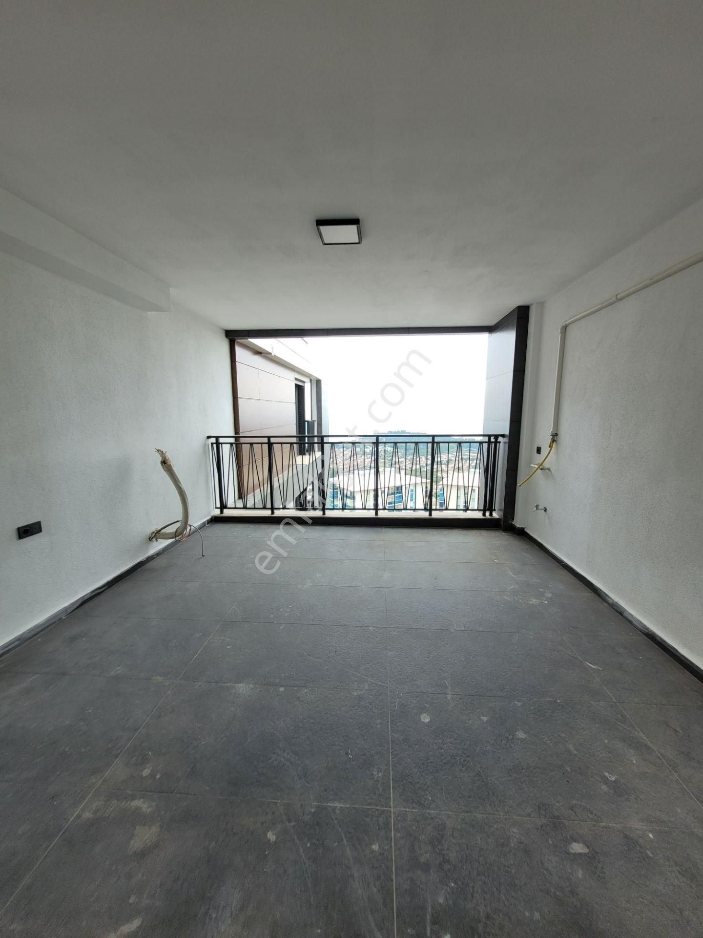 Kuşadasında Deniz Manzaralı Geniş Yeni Daireler - Görsel 2