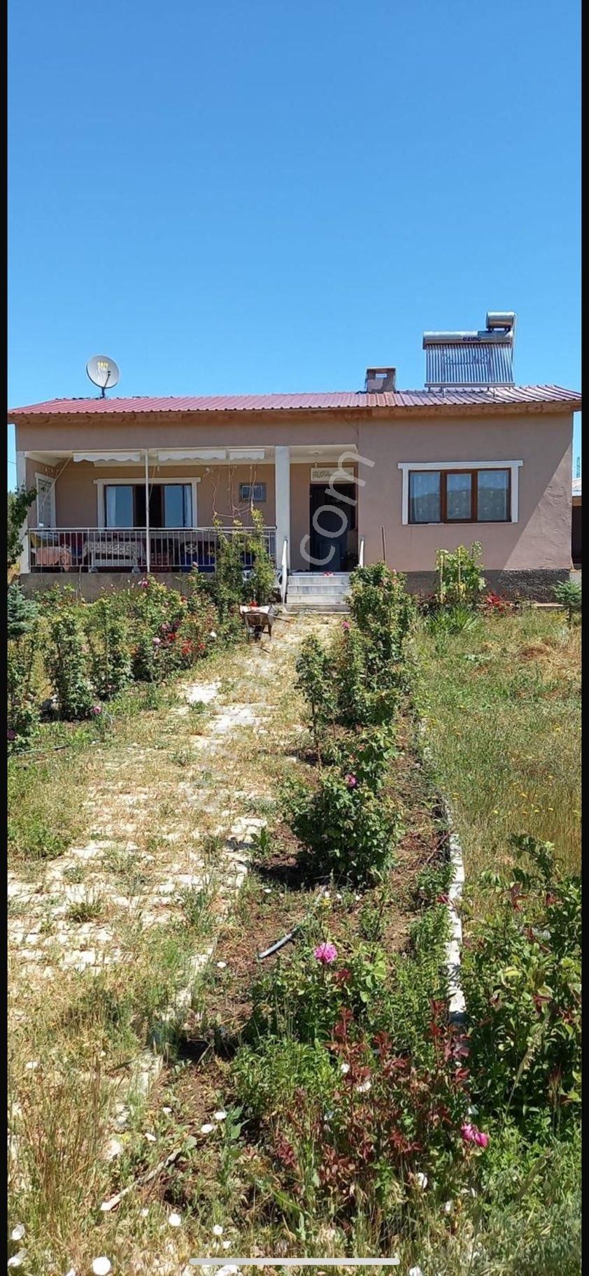 Şahbaz Emlak'tan- 9.750 M² Arazili Anayol Kenarında Çiftlik Evi! - Görsel 2
