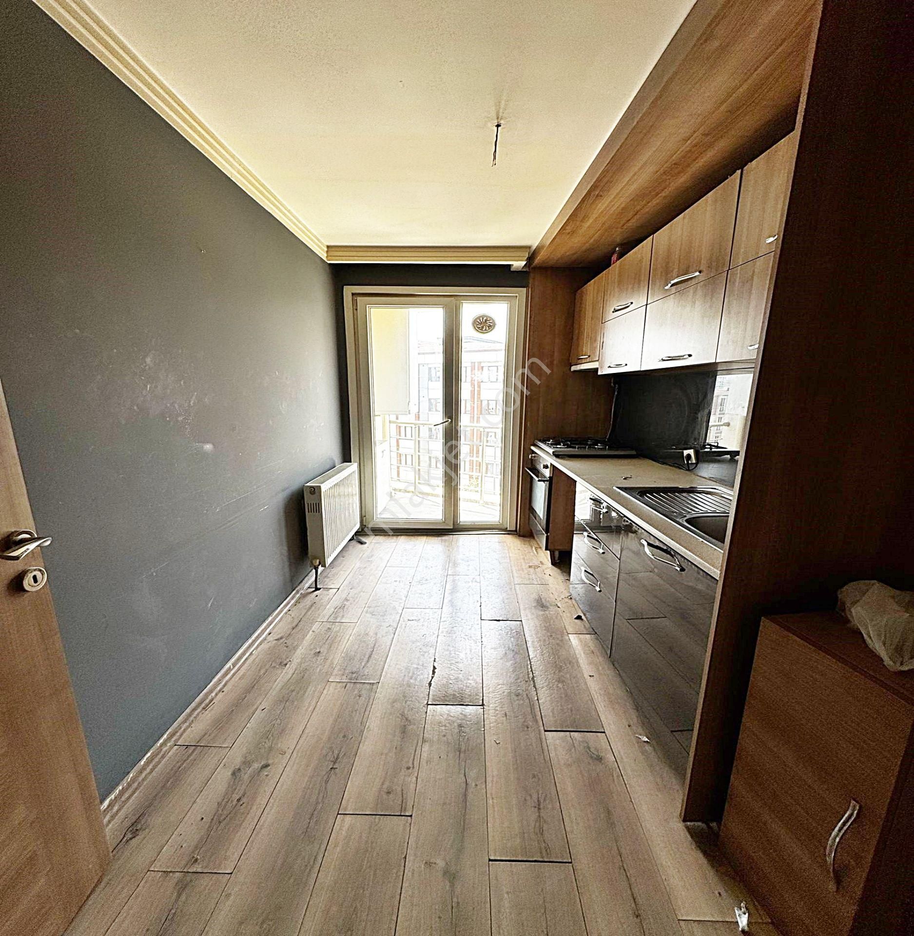 Metrobüsün Dibinde 2+1 İskanlı Sorunsuz Temiz Geniş Satılık Daire - Görsel 17