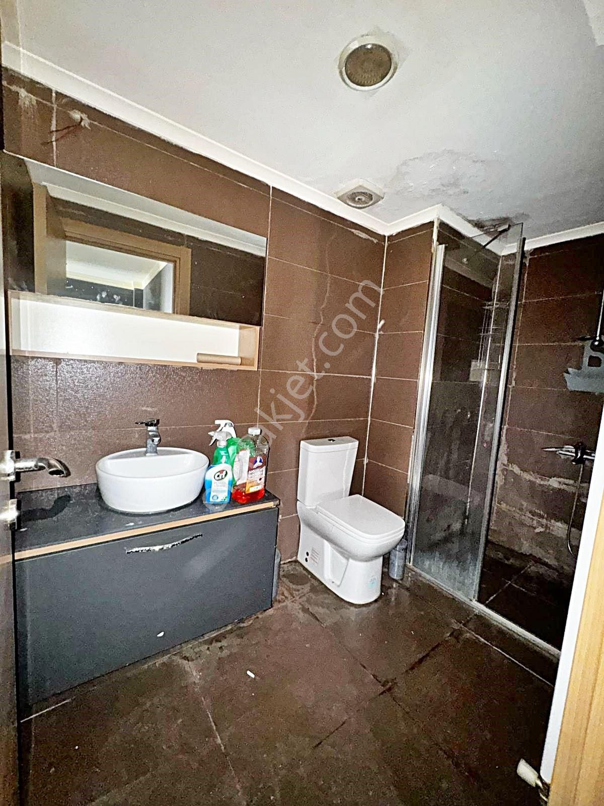 Metrobüsün Dibinde 2+1 İskanlı Sorunsuz Temiz Geniş Satılık Daire - Görsel 21