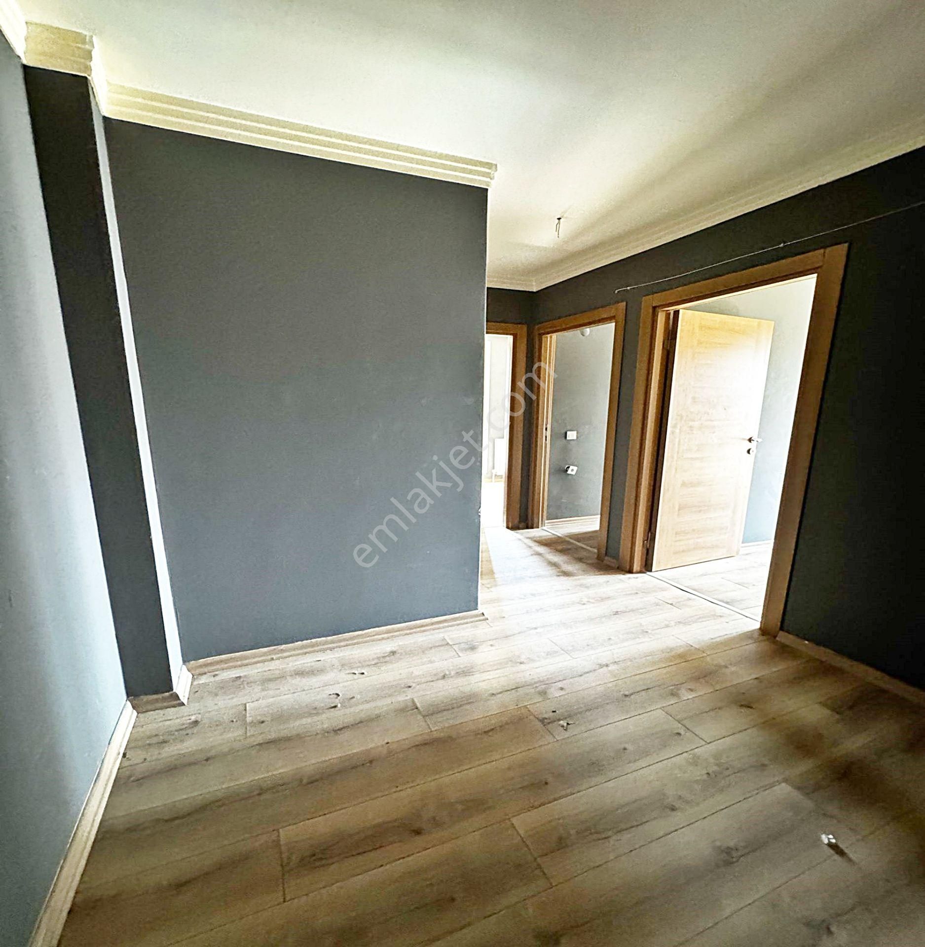 Metrobüsün Dibinde 2+1 İskanlı Sorunsuz Temiz Geniş Satılık Daire - Görsel 10