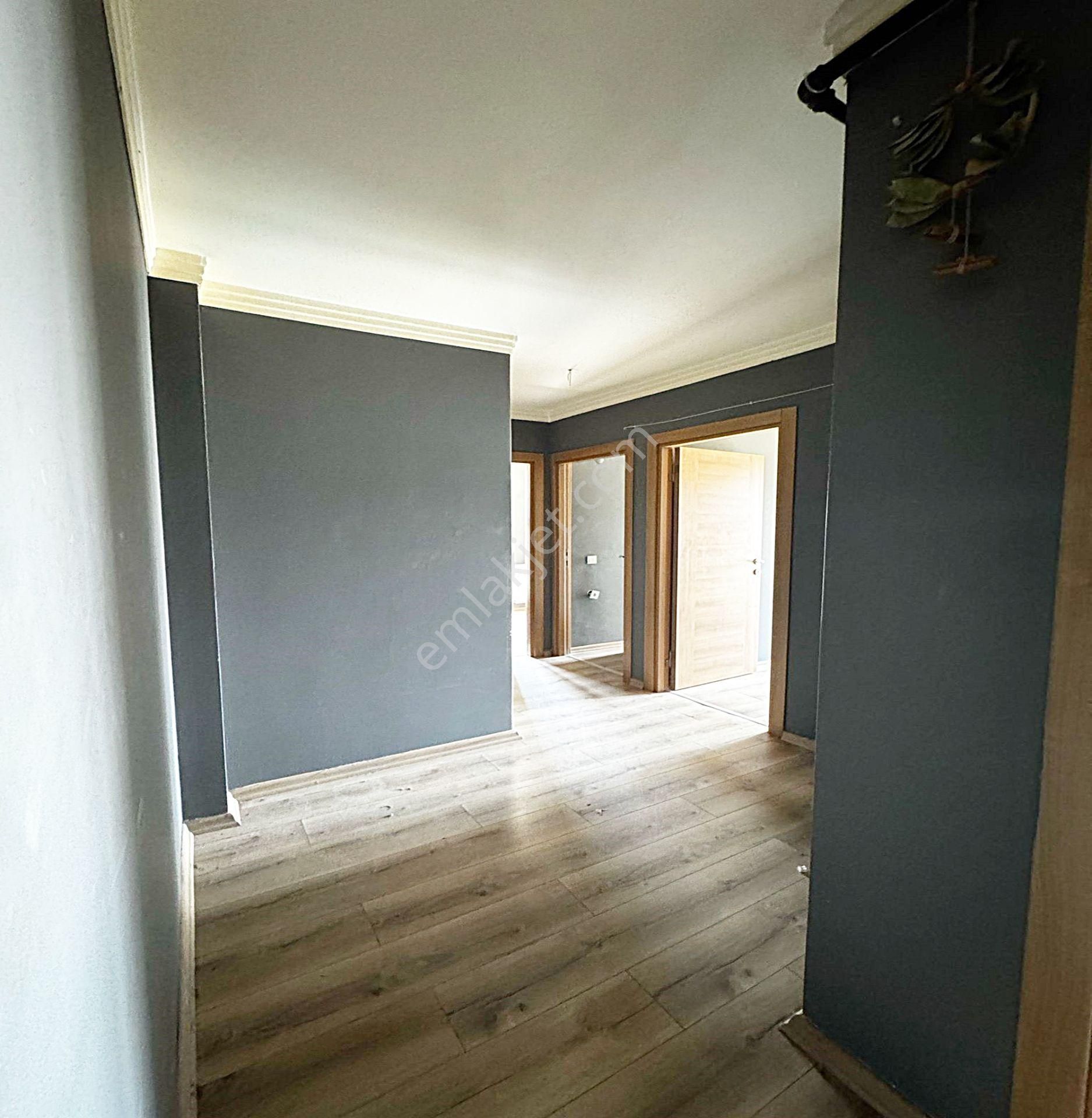 Metrobüsün Dibinde 2+1 İskanlı Sorunsuz Temiz Geniş Satılık Daire - Görsel 30