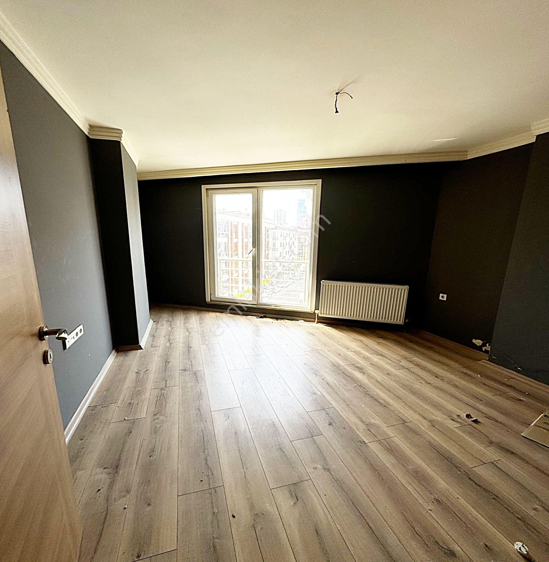 Metrobüsün Dibinde 2+1 İskanlı Sorunsuz Temiz Geniş Satılık Daire - Görsel 12