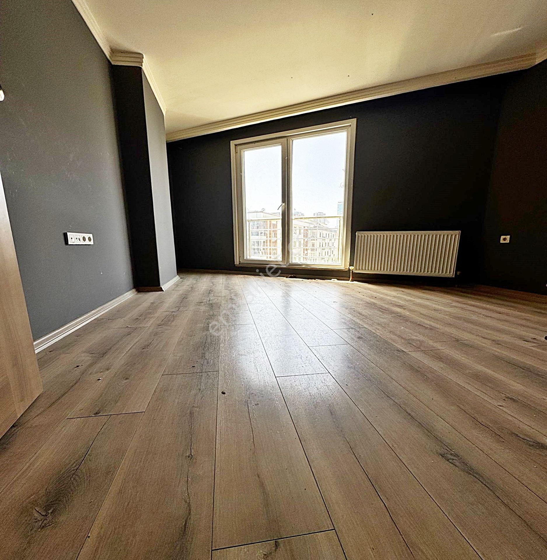 Metrobüsün Dibinde 2+1 İskanlı Sorunsuz Temiz Geniş Satılık Daire - Görsel 26