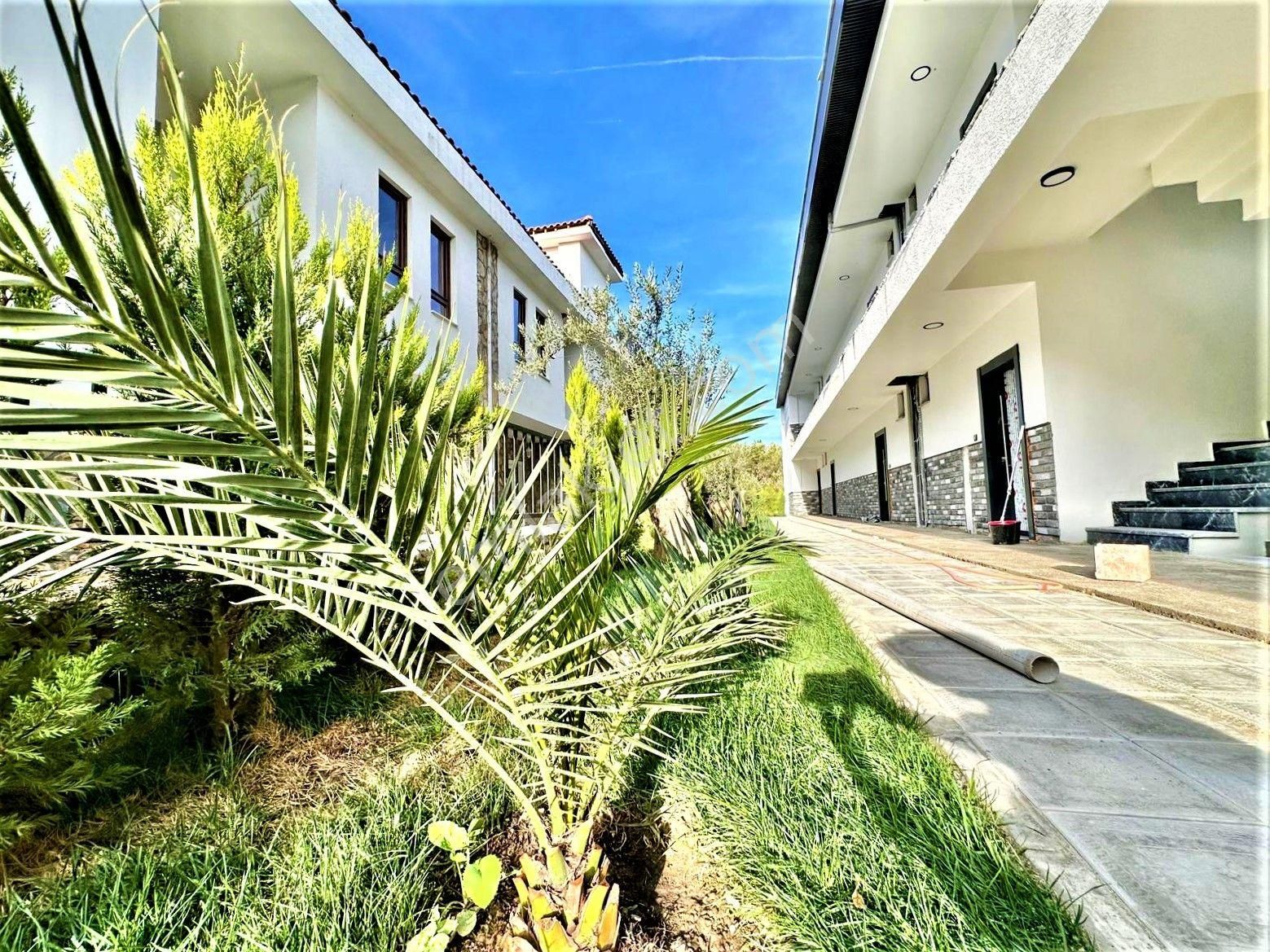 👉güre Çamlıbel'de Aygülden Sıfır Nezih Site İçi Ön Cephe Havuzlu Kapalı Otoparklı 2+1 Satılık Daire
