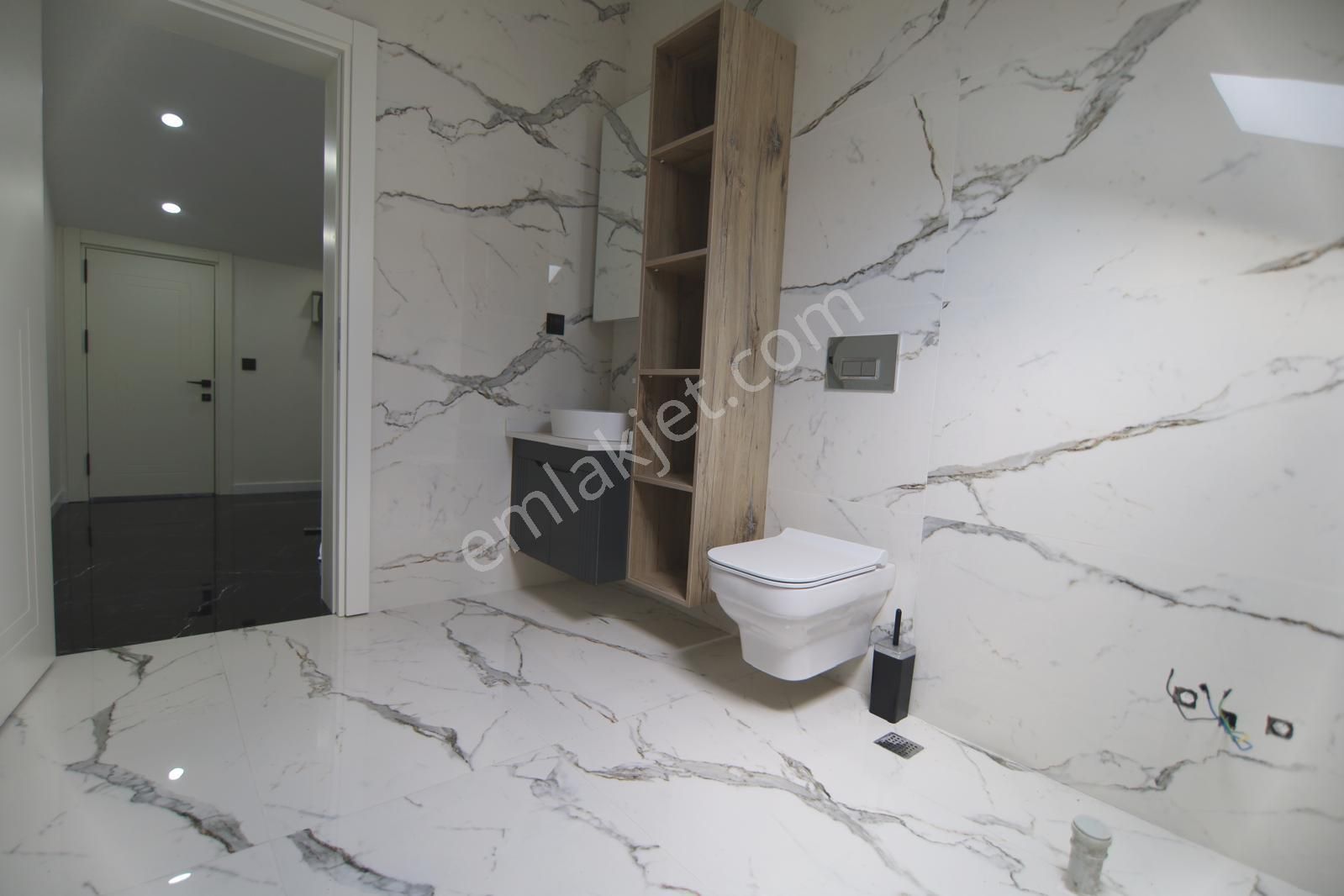 Nuray Ayhan'dan Yeşilbayırda Satılık Lüks Müstakil Tripleks Havuzlu Villa - Görsel 15