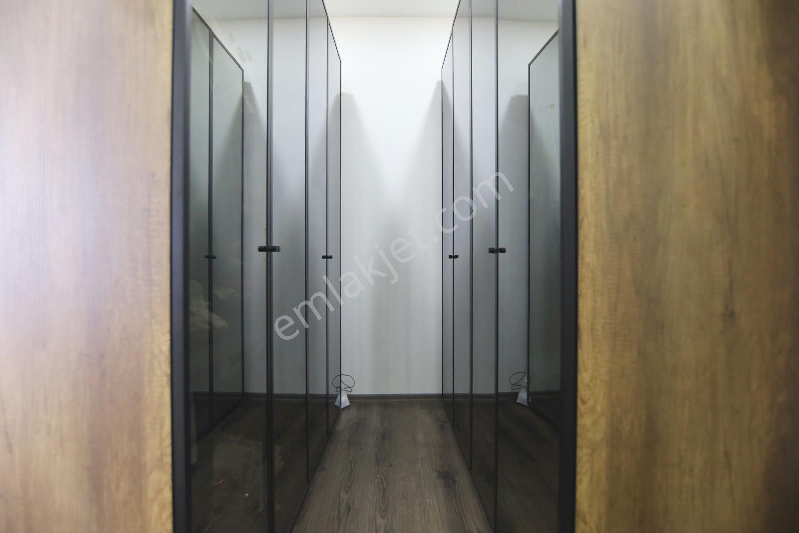 Nuray Ayhan'dan Yeşilbayırda Satılık Lüks Müstakil Tripleks Havuzlu Villa - Görsel 14