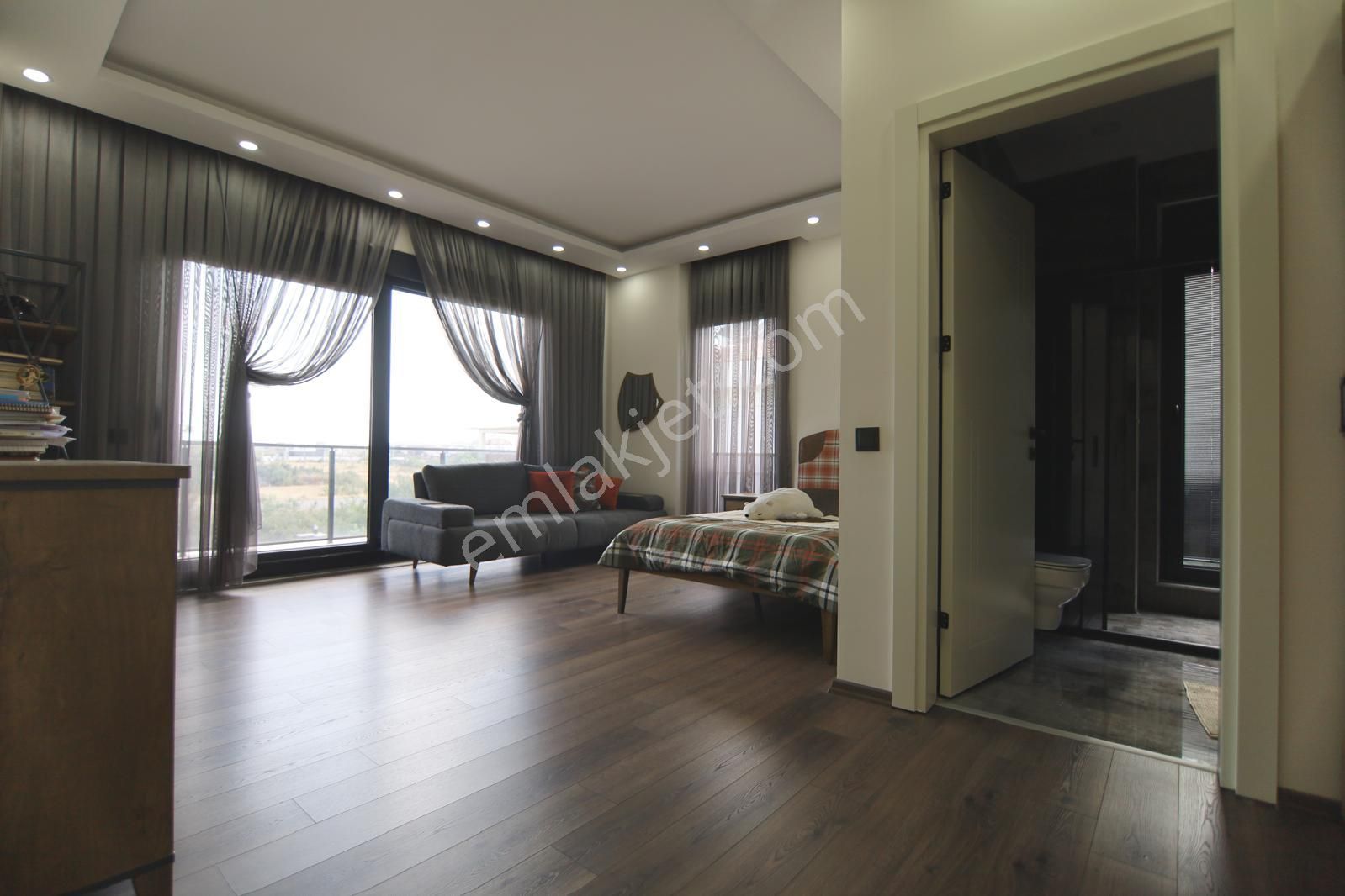 Nuray Ayhan'dan Yeşilbayırda Satılık Lüks Müstakil Tripleks Havuzlu Villa - Görsel 20