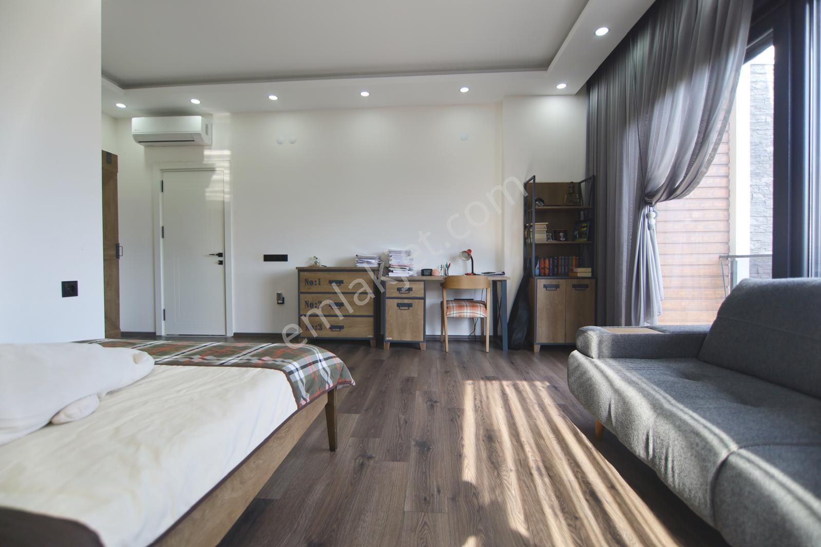 Nuray Ayhan'dan Yeşilbayırda Satılık Lüks Müstakil Tripleks Havuzlu Villa - Görsel 16