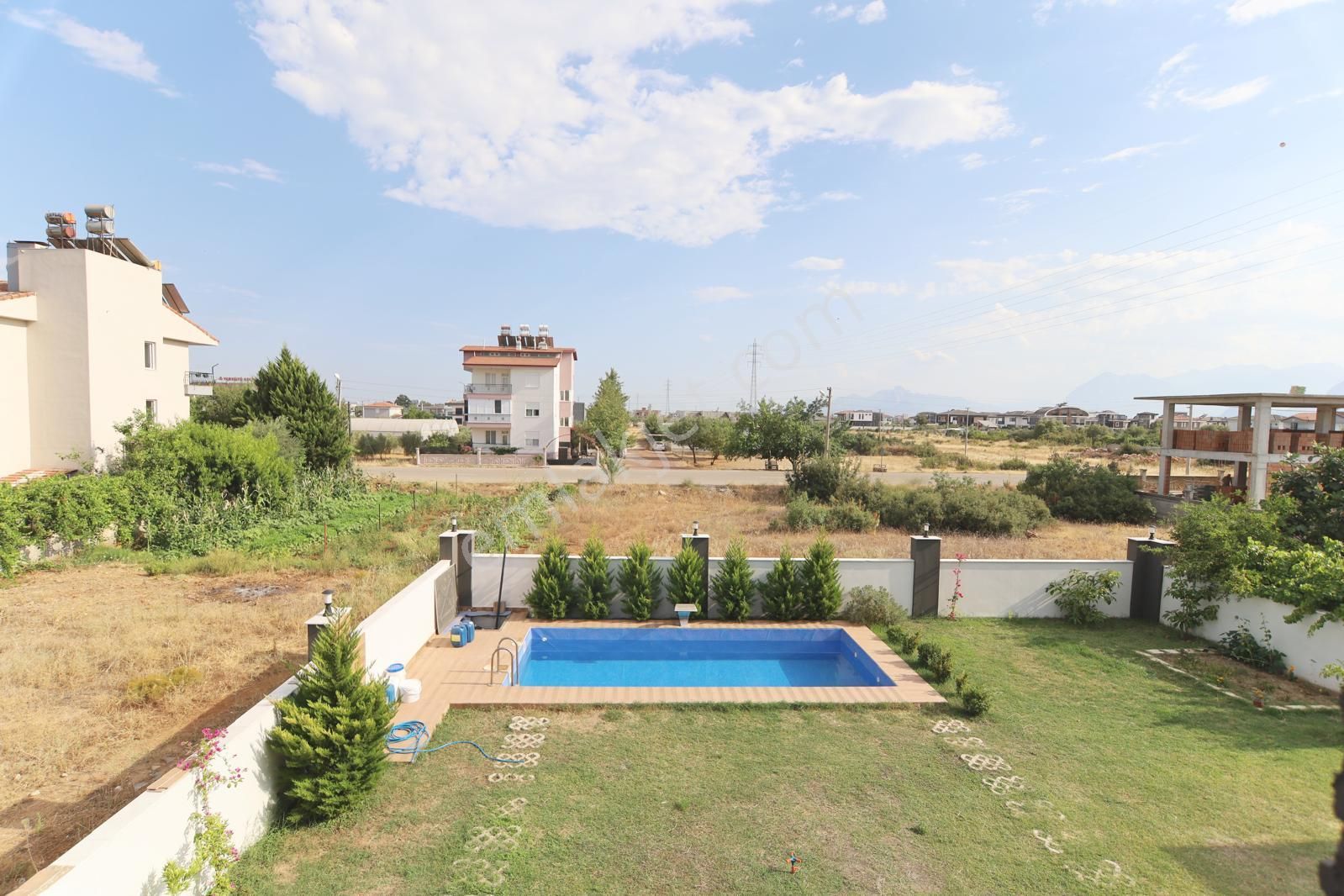 Nuray Ayhan'dan Yeşilbayırda Satılık Lüks Müstakil Tripleks Havuzlu Villa - Görsel 34