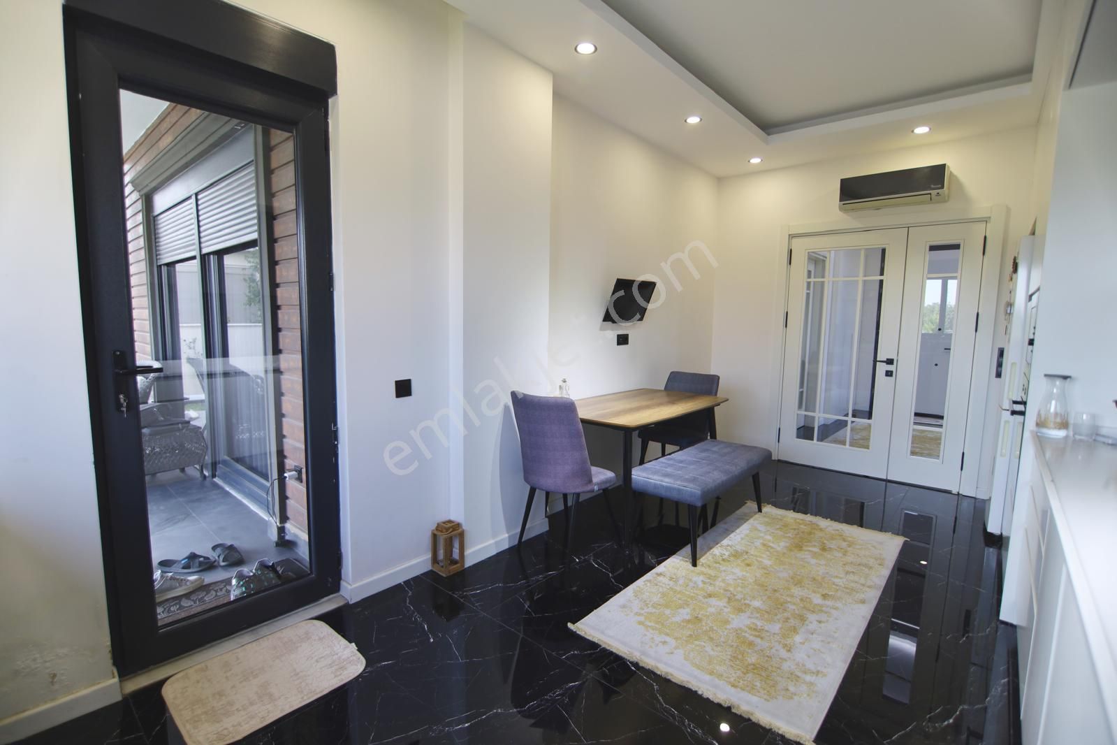 Nuray Ayhan'dan Yeşilbayırda Satılık Lüks Müstakil Tripleks Havuzlu Villa - Görsel 8