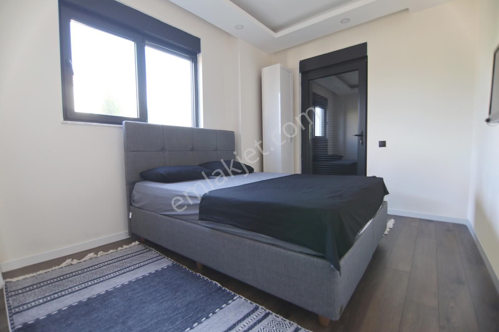 Nuray Ayhan'dan Yeşilbayırda Satılık Lüks Müstakil Tripleks Havuzlu Villa - Görsel 32