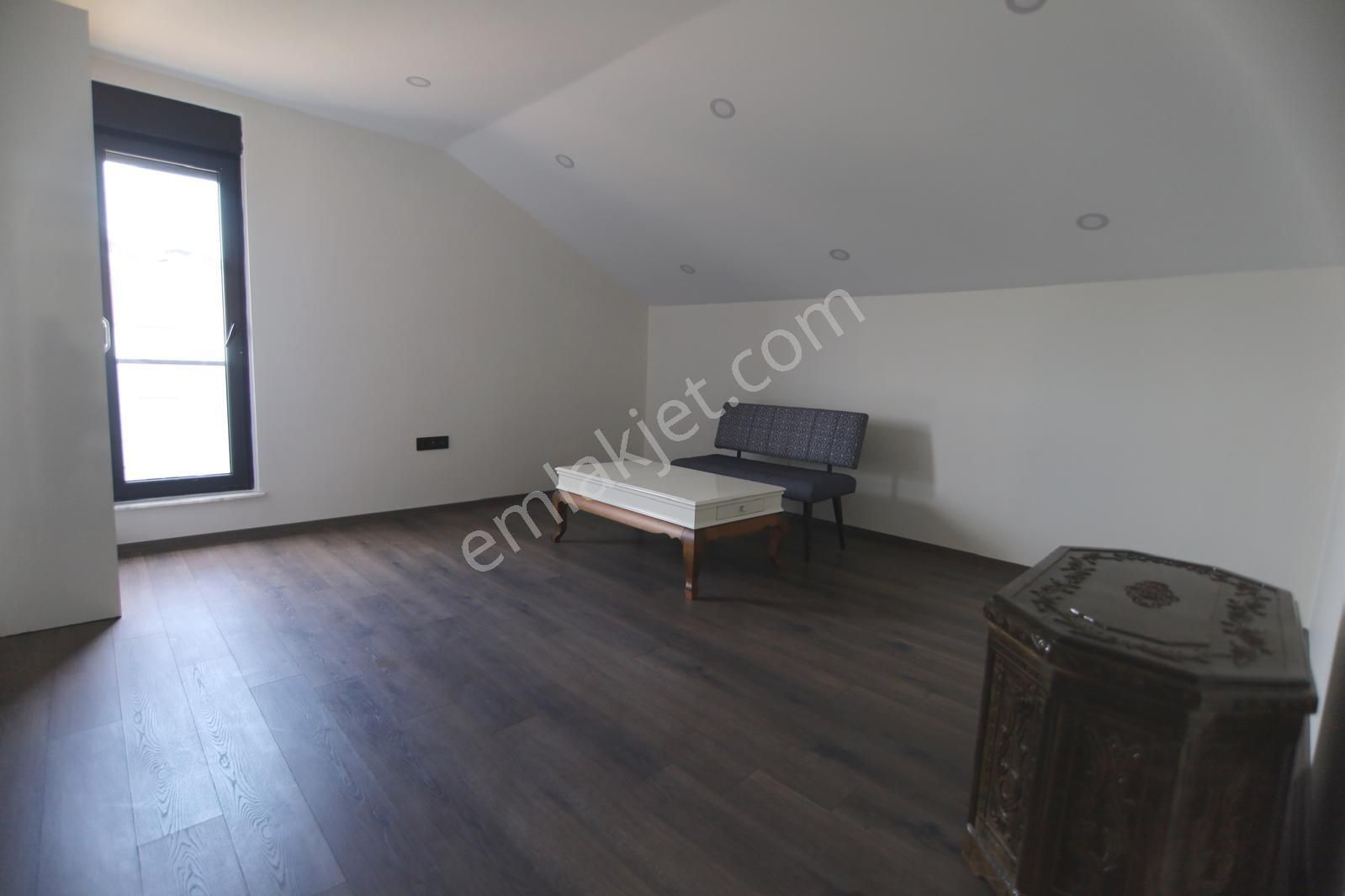 Nuray Ayhan'dan Yeşilbayırda Satılık Lüks Müstakil Tripleks Havuzlu Villa - Görsel 24