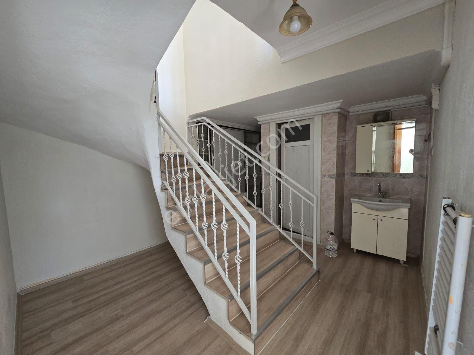 🏠 Kiralık Dublex Daire! 📍 İstasyon Mahallesi – Adnan Menderes Caddesi