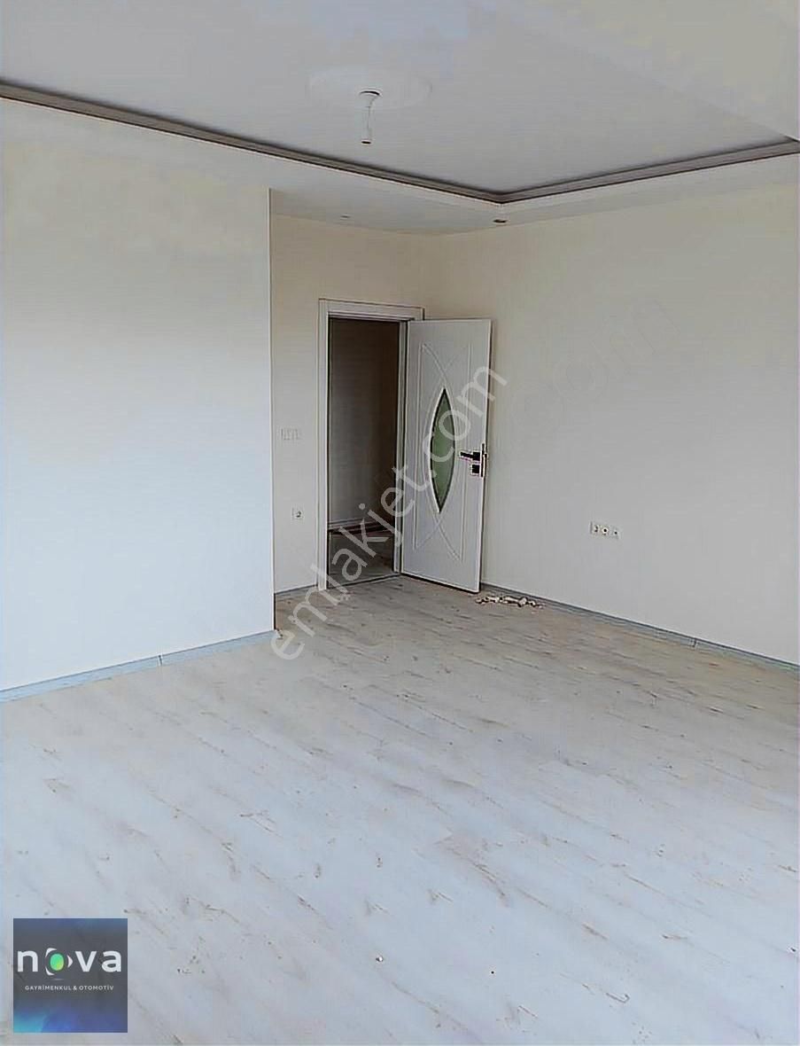 Nova'dan Çiftlik Mahallesin De Okula Yakın 3+1 Lüks Daire
