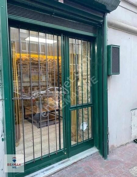Remax We Cihangir Akyol Sokak'ta Satılık 60m2 Dükkan