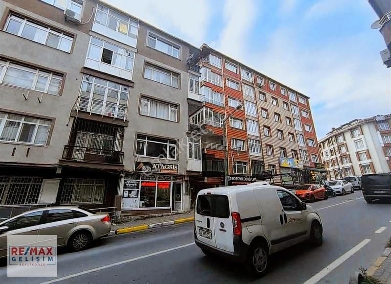 Avcılar Ambarlı Mah. Yatırımlık Satılık 2+1 Daıre