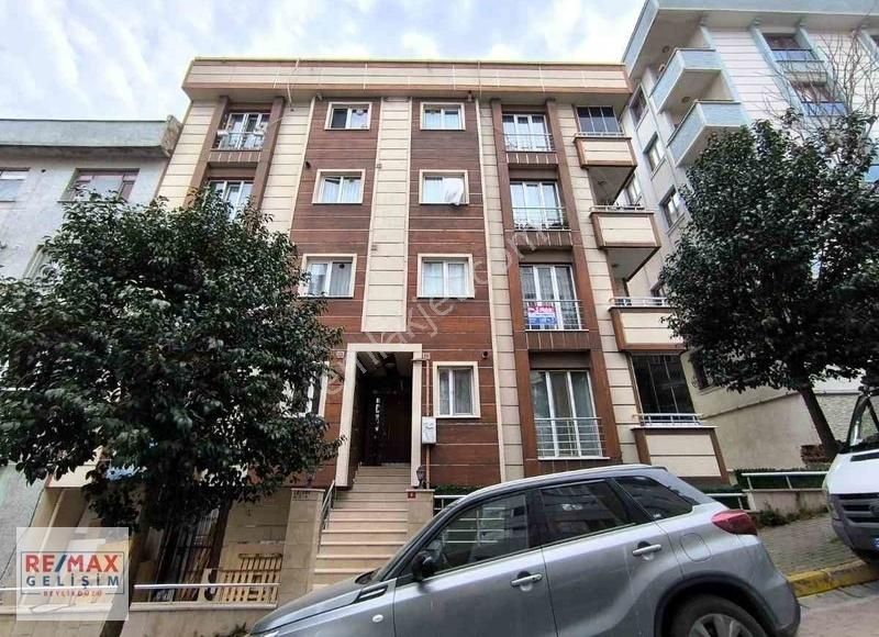 Avcılar Yeni Belediyenin Yanında Satılık 2+1 Daire