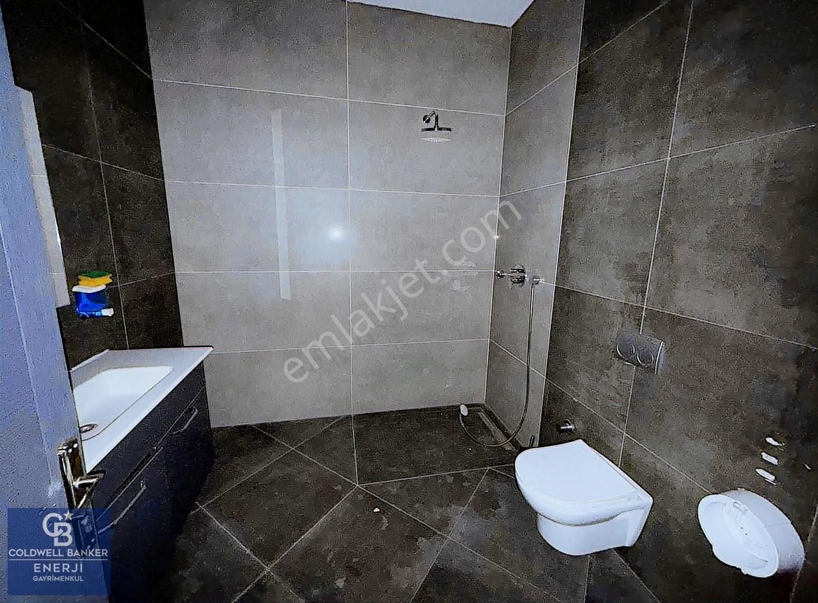 Avcılar Cihangir Mahallesi Kiralık 150 M2 Ofis Şerefiyesi Yüksek