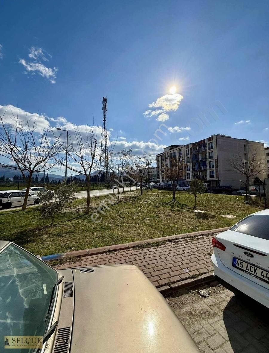Selçuk'tan Muradiye Mah 2+1 90m2 Full Lüks Satılık Daire - Görsel 3