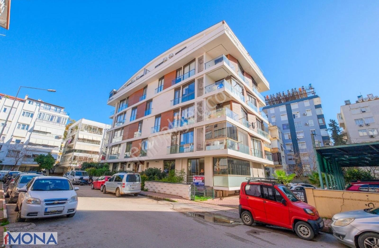 Antalya Bahçelievler'de 170m2 Satılık 3+1 Dublex Lüks Daire