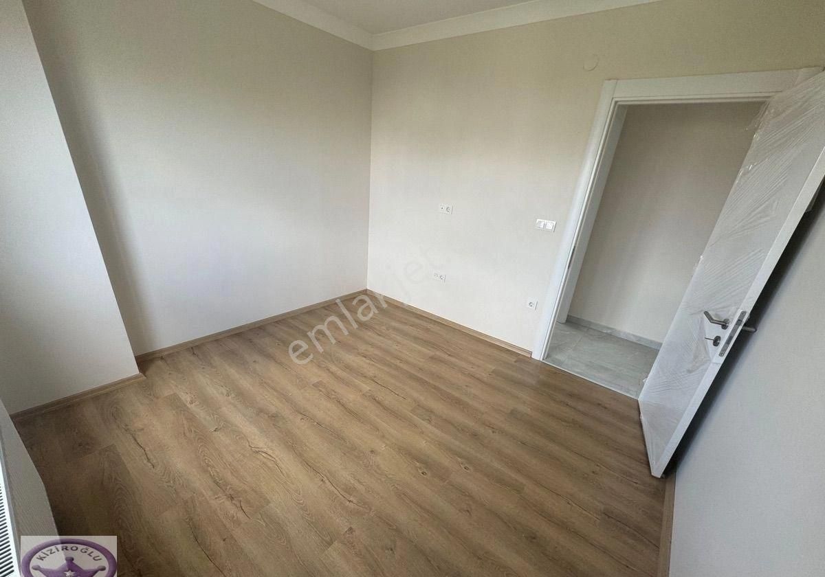 Marinaya Komşu Oturuma Hazır 2banyolu İskanlı Balkonlu 3+1 Daire - Görsel 26