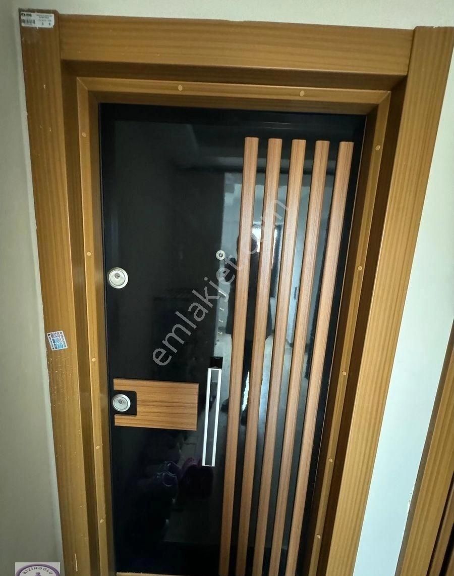 Metroya Yakın Kapalı Açık Otoparklı Asansörlü Balkonlu Aynı Binada 2 Dublex Daire - Görsel 15