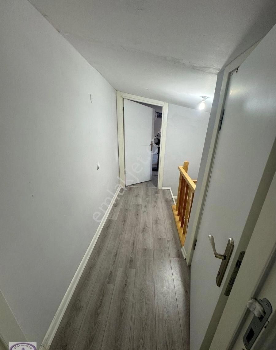 Metroya Yakın Kapalı Açık Otoparklı Asansörlü Balkonlu Aynı Binada 2 Dublex Daire - Görsel 7