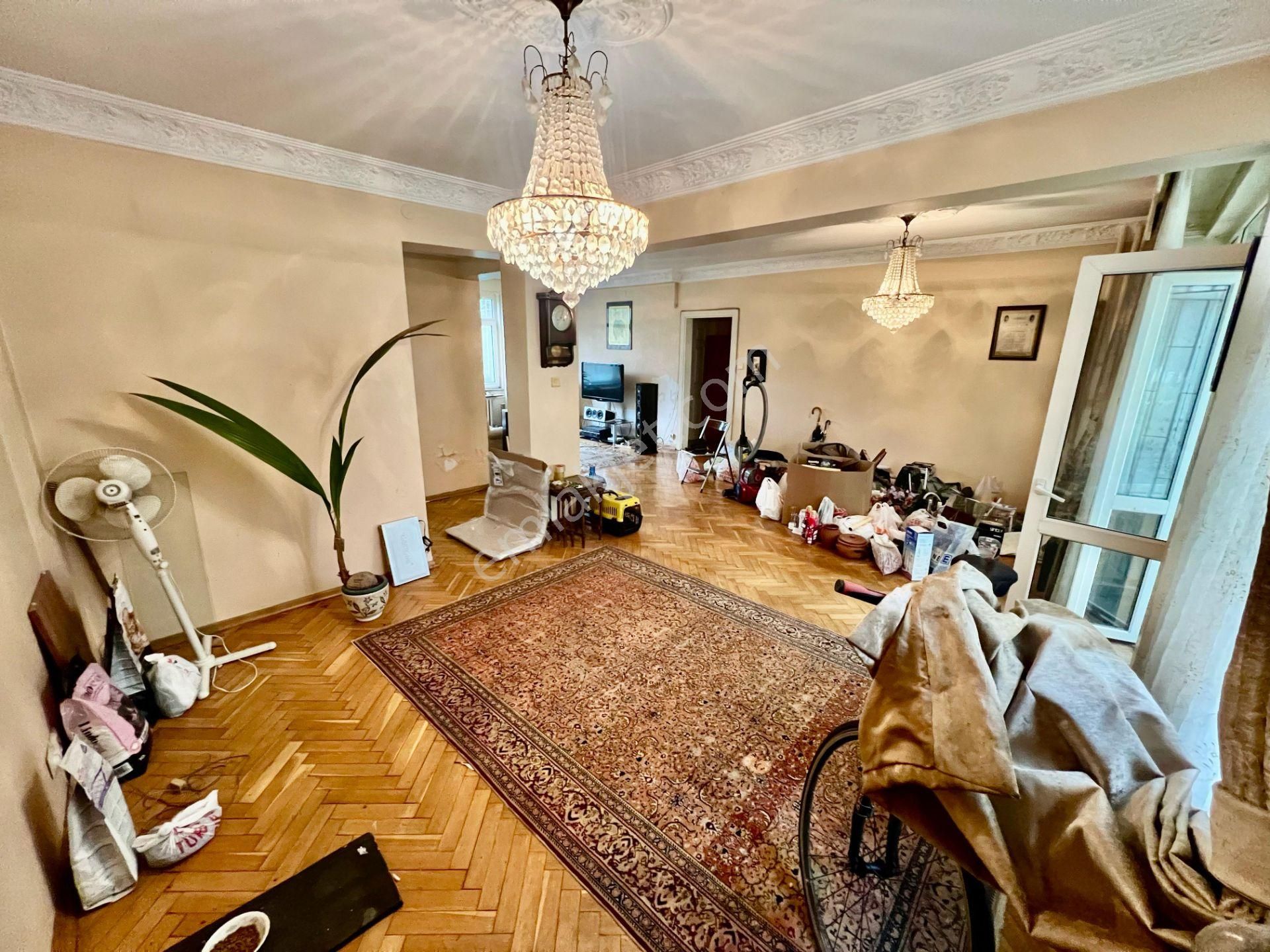 Goldhouse Dan Satılık Ataköy De Geniş 2+1 Daire