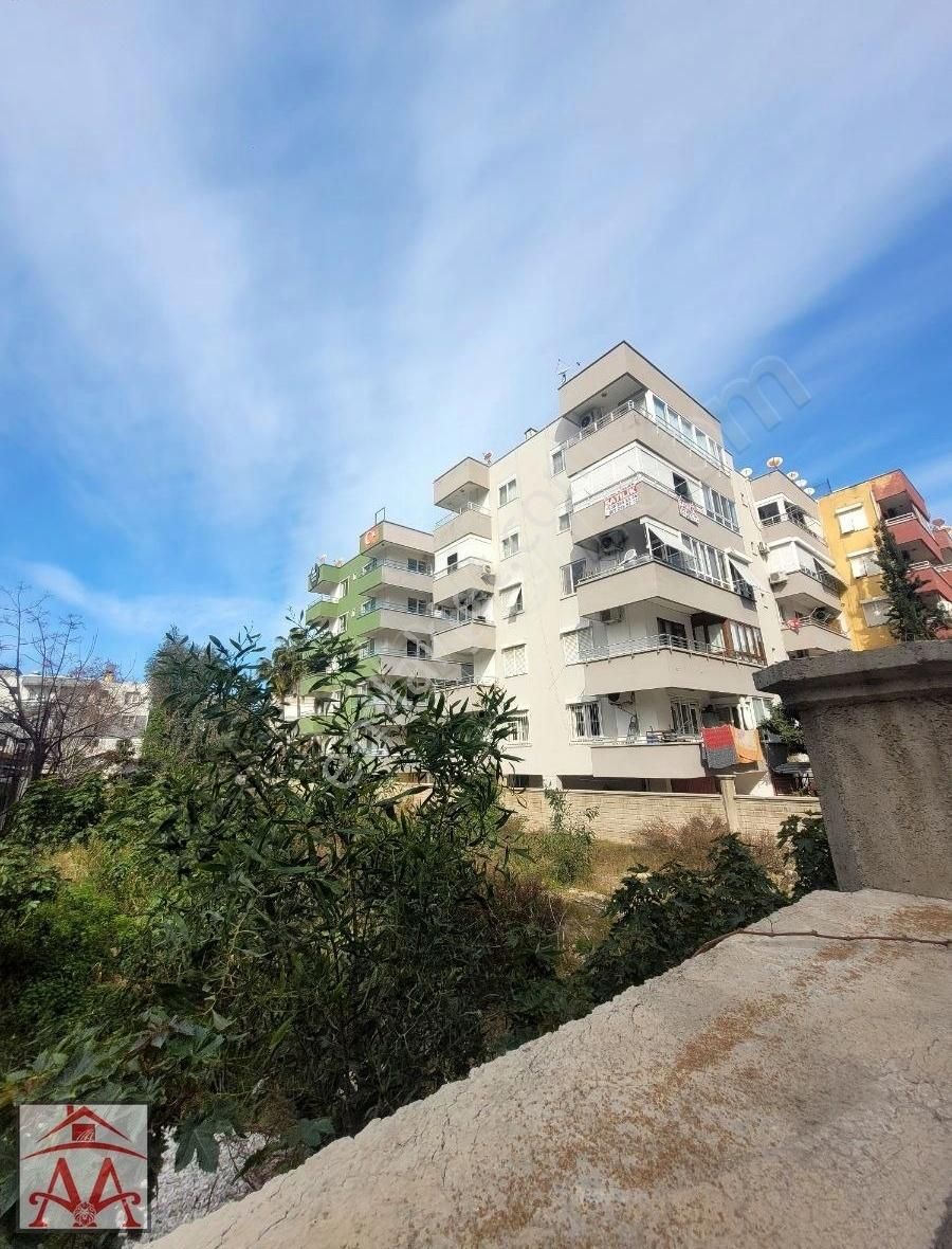 Güllerpınarı Mahallesinde Denize 100 Mt Satılık 3+1 Daire