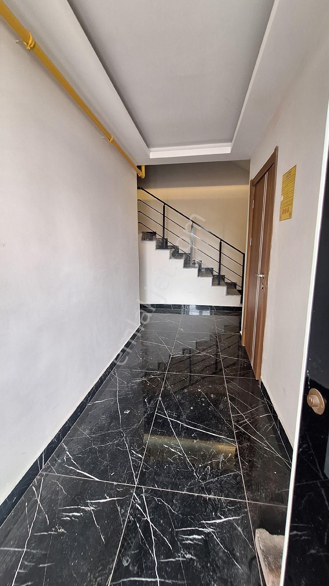 Atakum'da Denize 50 Metre Mesafede Satılık 1+1 Daireler - Görsel 5