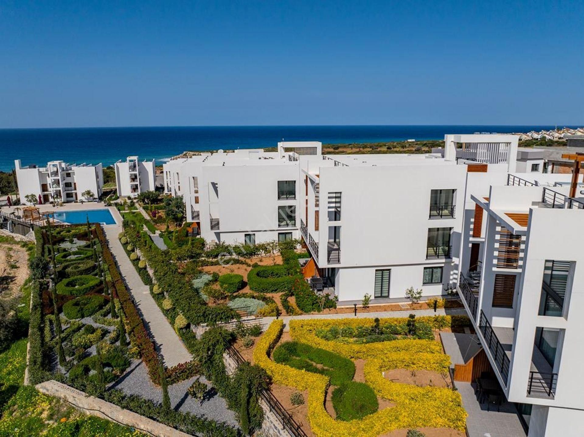Kıbrıs Girne'de Idyll Projesinde 2+1 Satılık Penthouse
