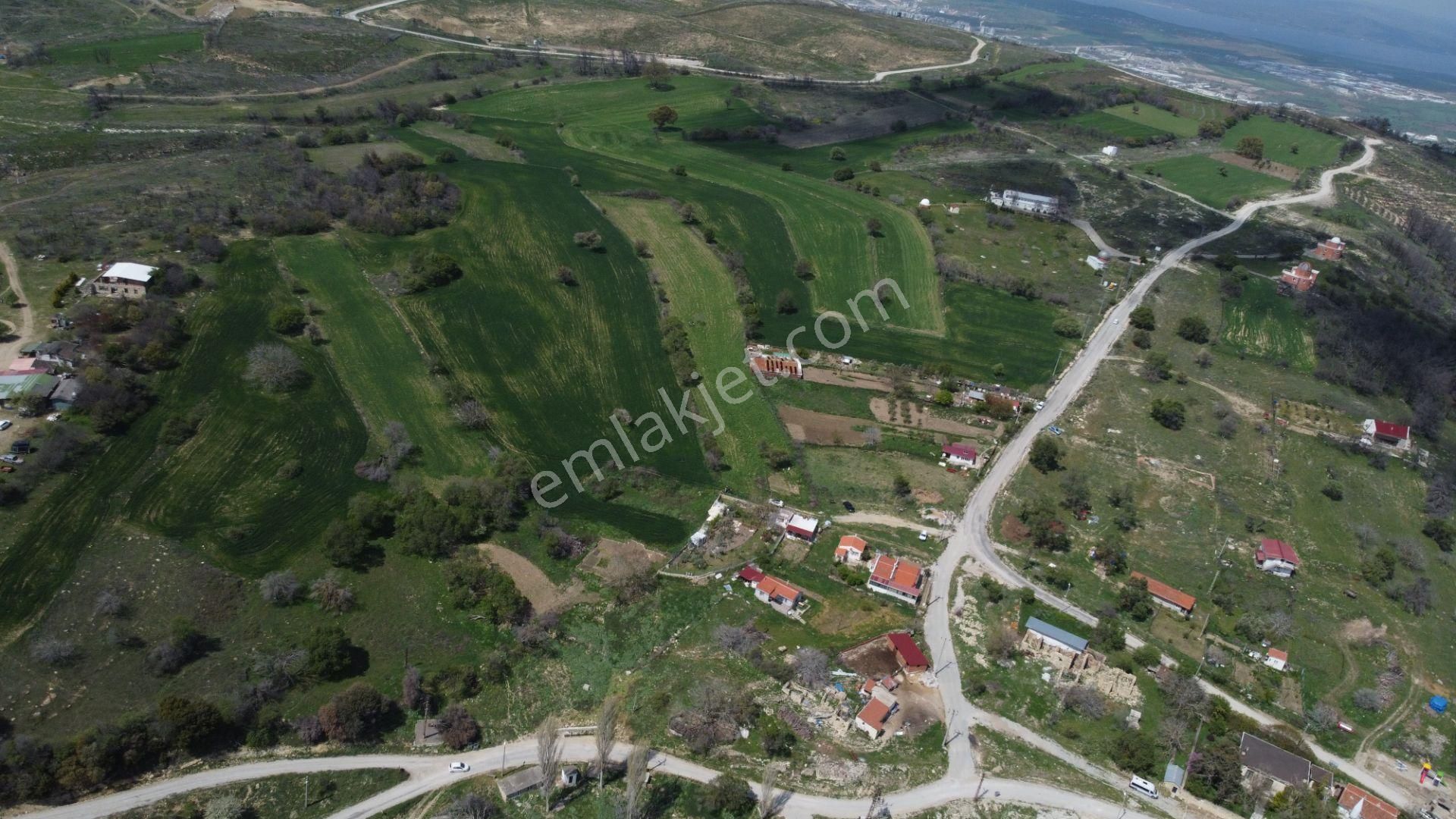 Çanakkale Merkez Ulupınar Köyünde Satılık 7500 M2 Arsa - Görsel 17