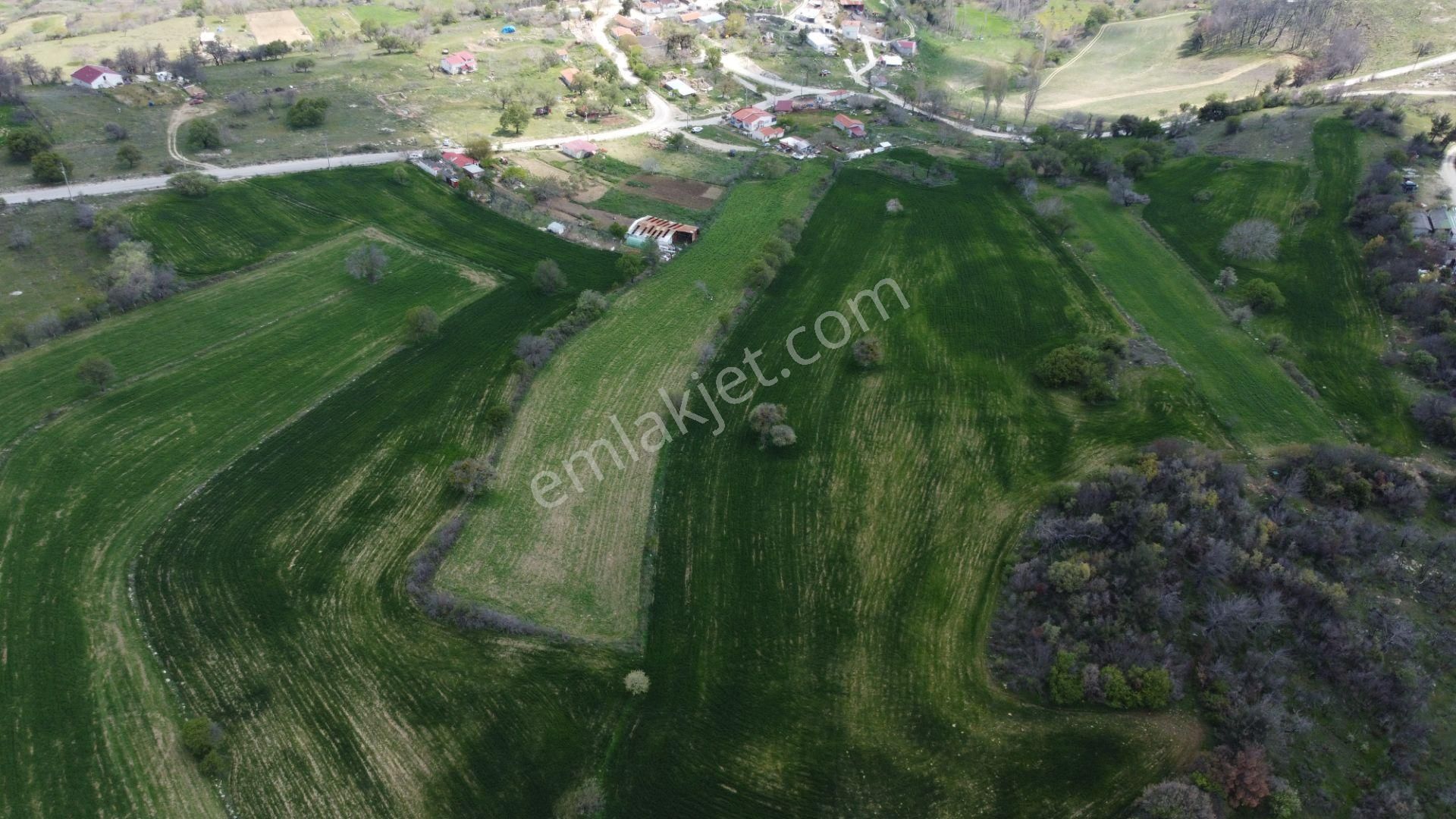 Çanakkale Merkez Ulupınar Köyünde Satılık 7500 M2 Arsa - Görsel 2
