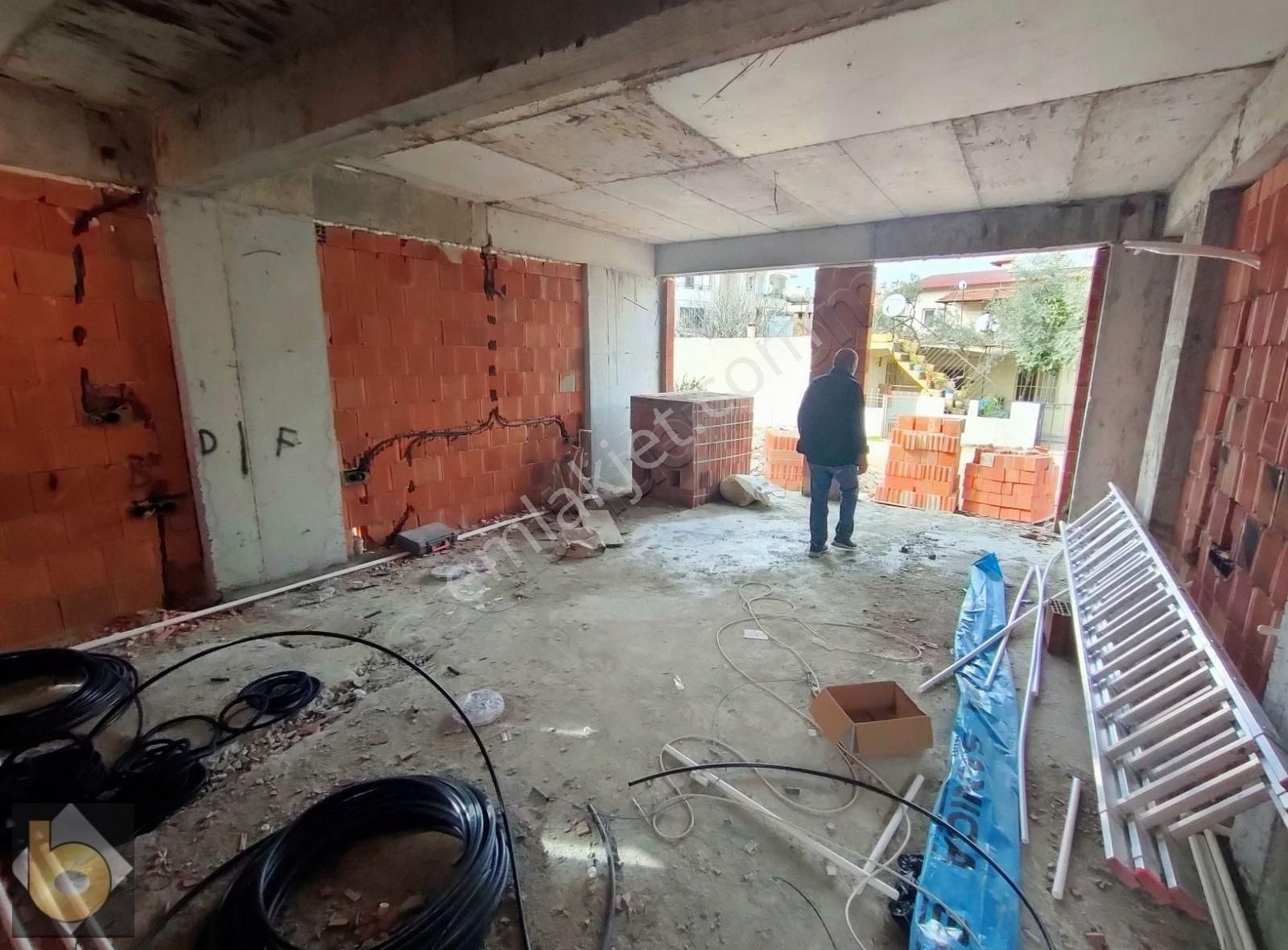 Tuzla Mahallesi'nde Projeden 2+1 Zemin Kat Daire - Görsel 4