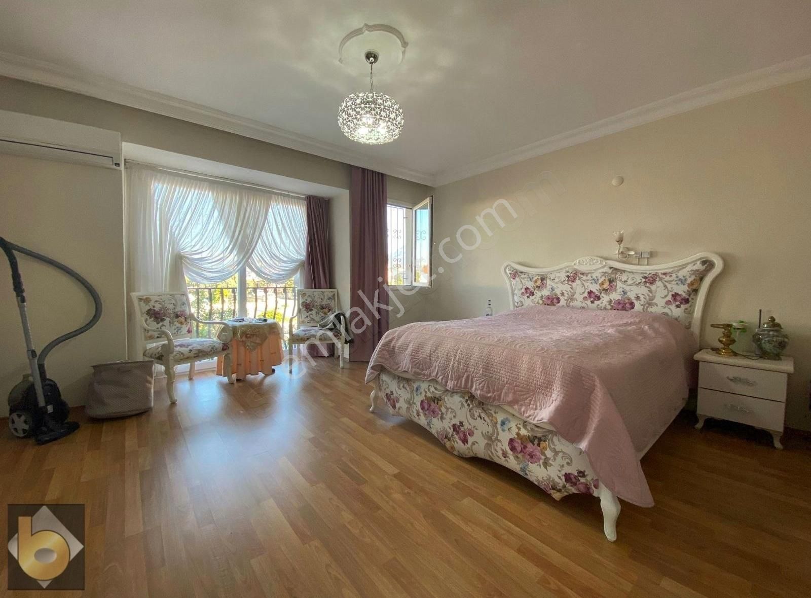 Fethiye Foça Mahallesi'nde Satılık 3+1 Bitişik Nizam Villa - Görsel 3