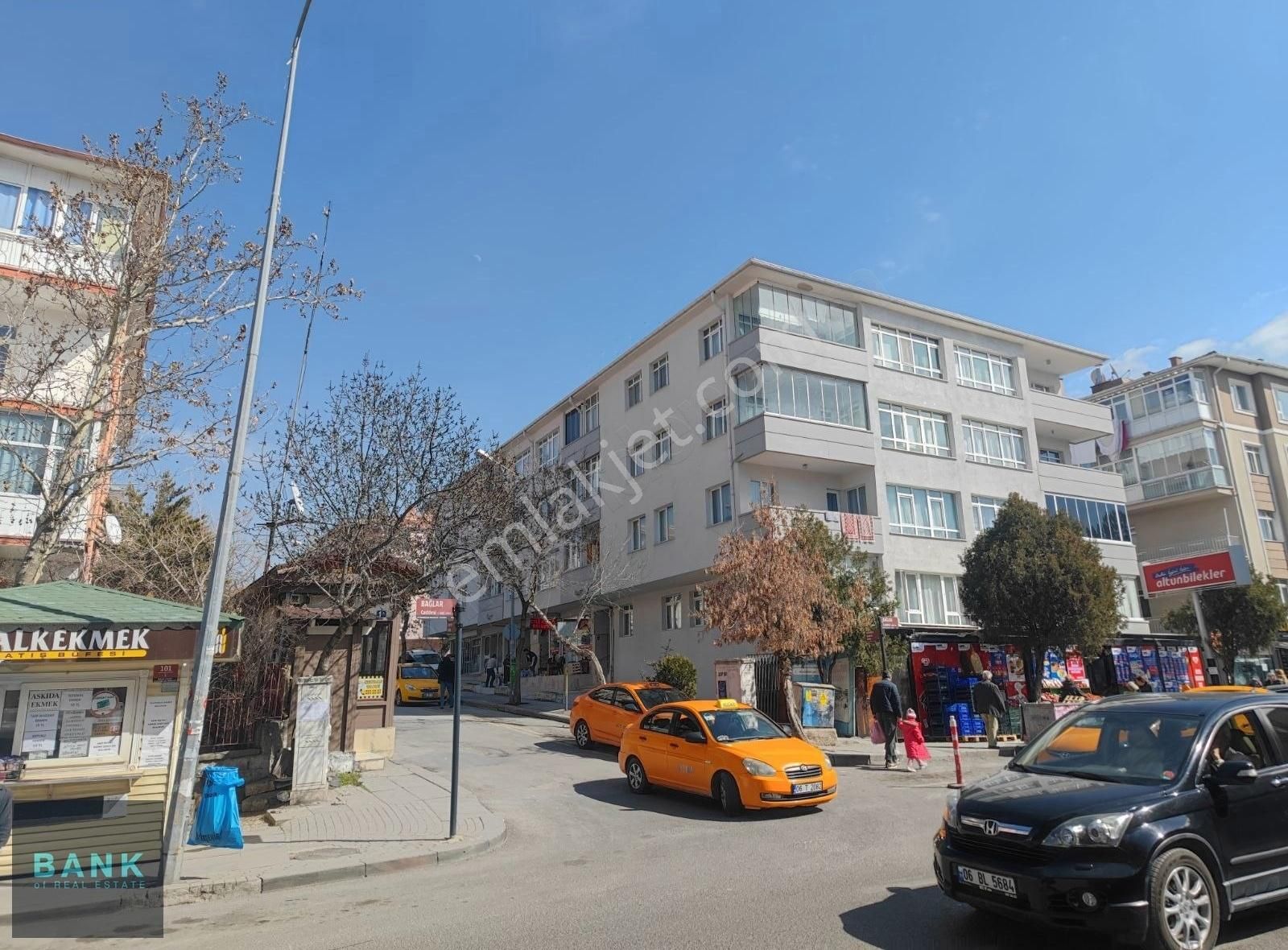 Göktürk Mah Bağlar Cad Yanı Merkezi Konum 3+1 Satılık Daire