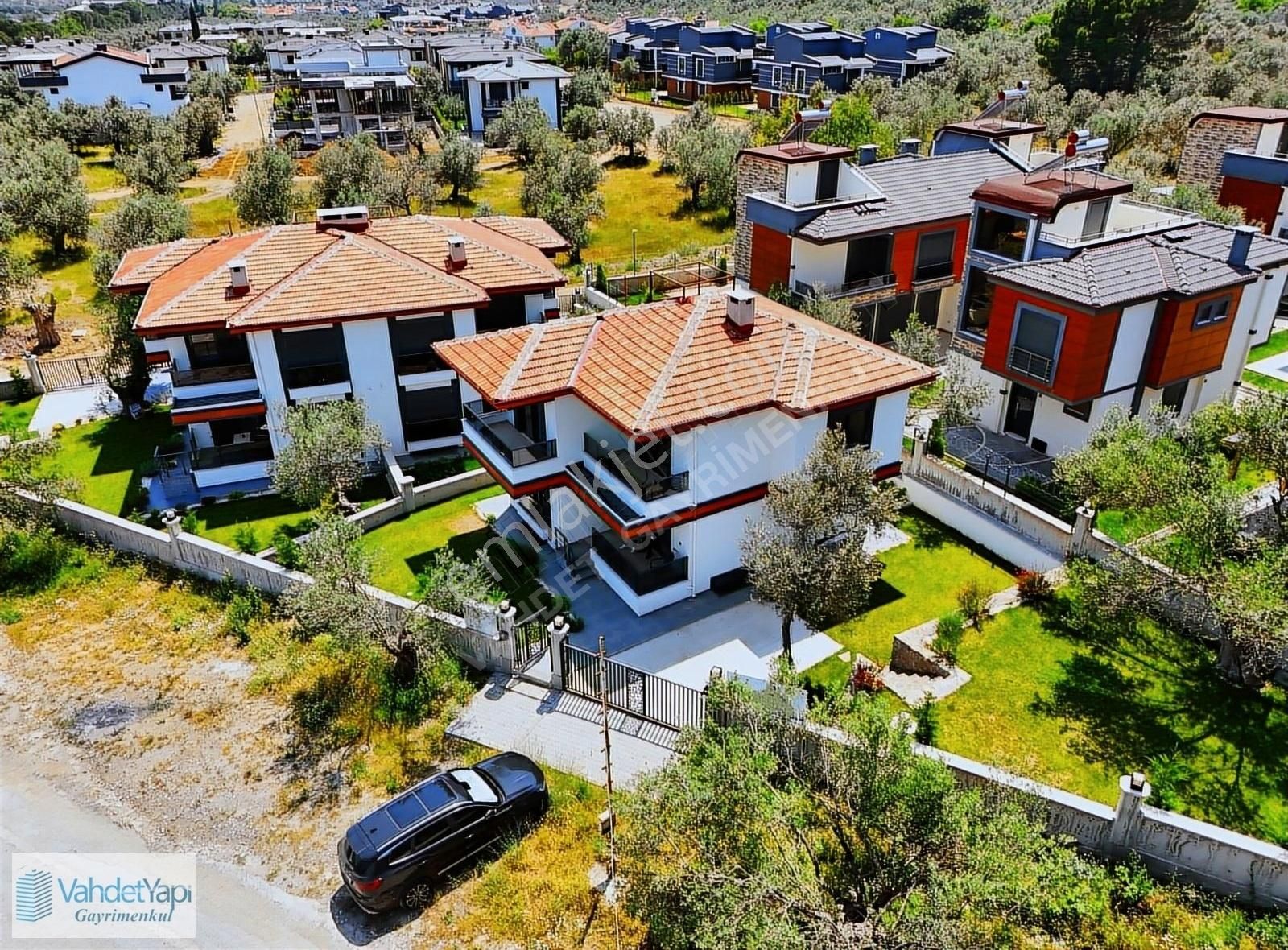 Vahdet'ten Güre'de Tam Müstakil 7+1 Harika Bahçeli Süper Villa ! - Görsel 20