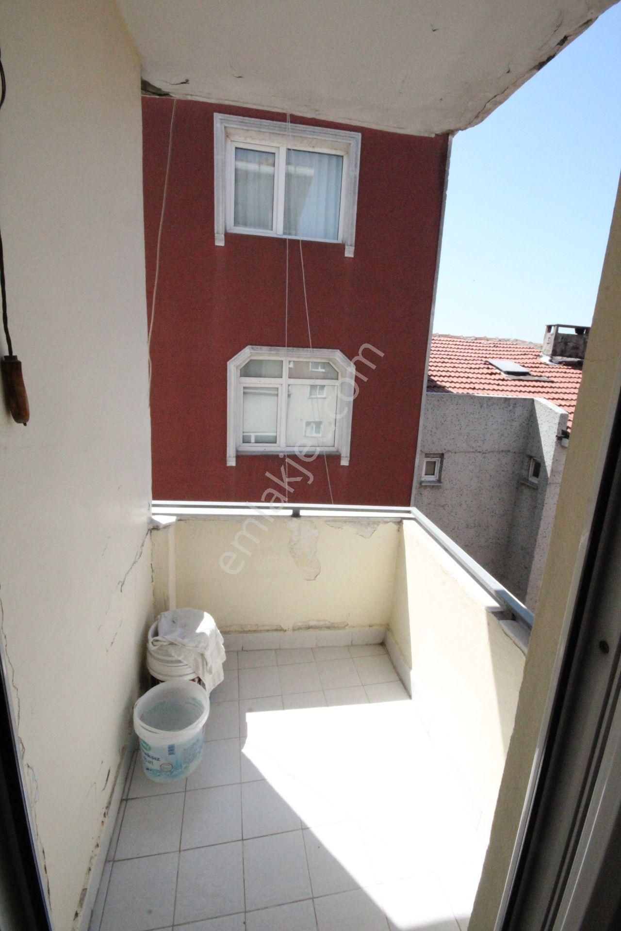 Old City'den Beyaz Konaklar Yanı 1994 Yapımı 4+1 5.kat Dublex Fırsat Teraslı Daire. - Görsel 4