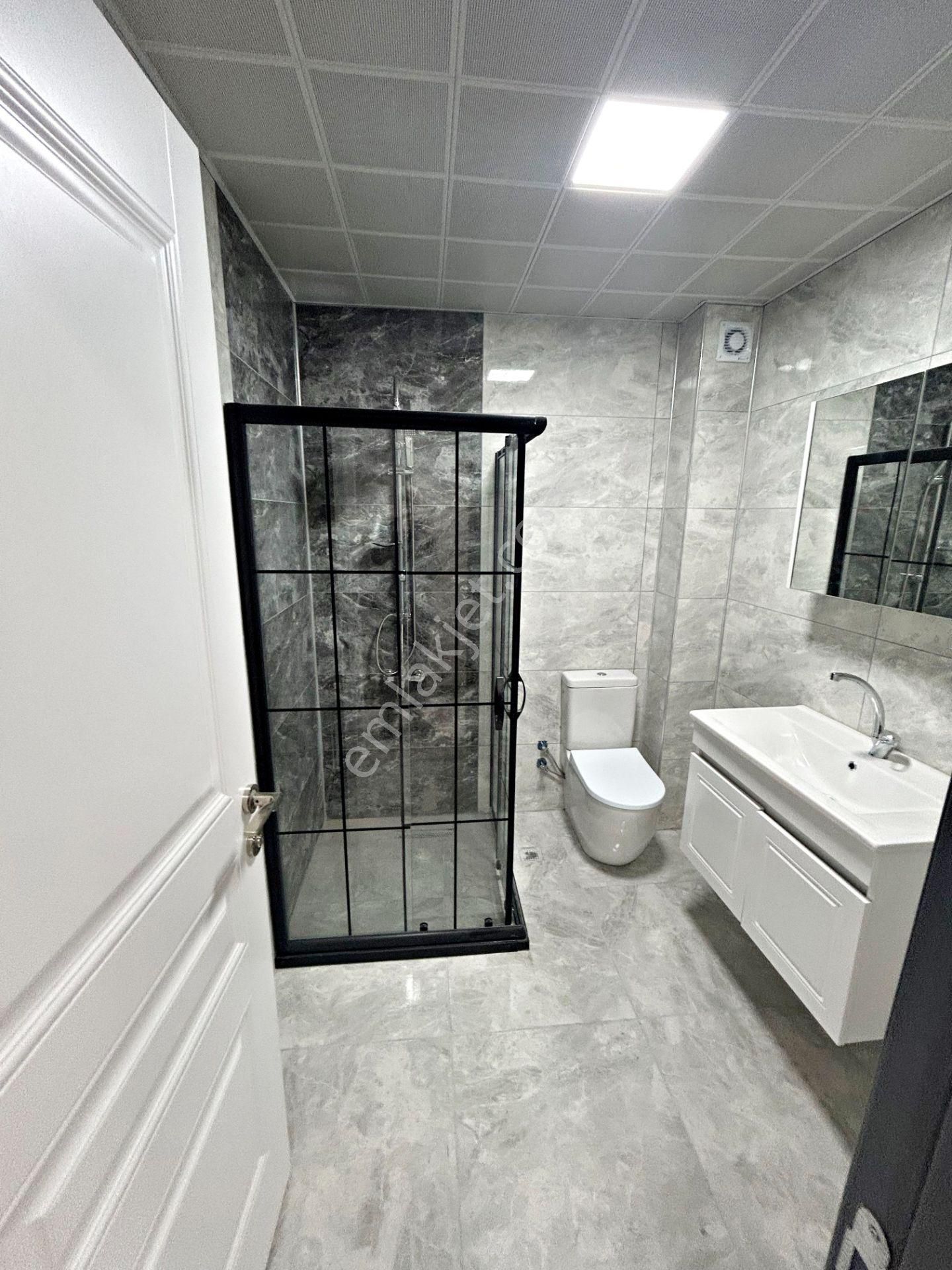 2+1 Sıfır Harika Lokasyonda Teras Balkonlu Asansörlü Daire! - Görsel 31