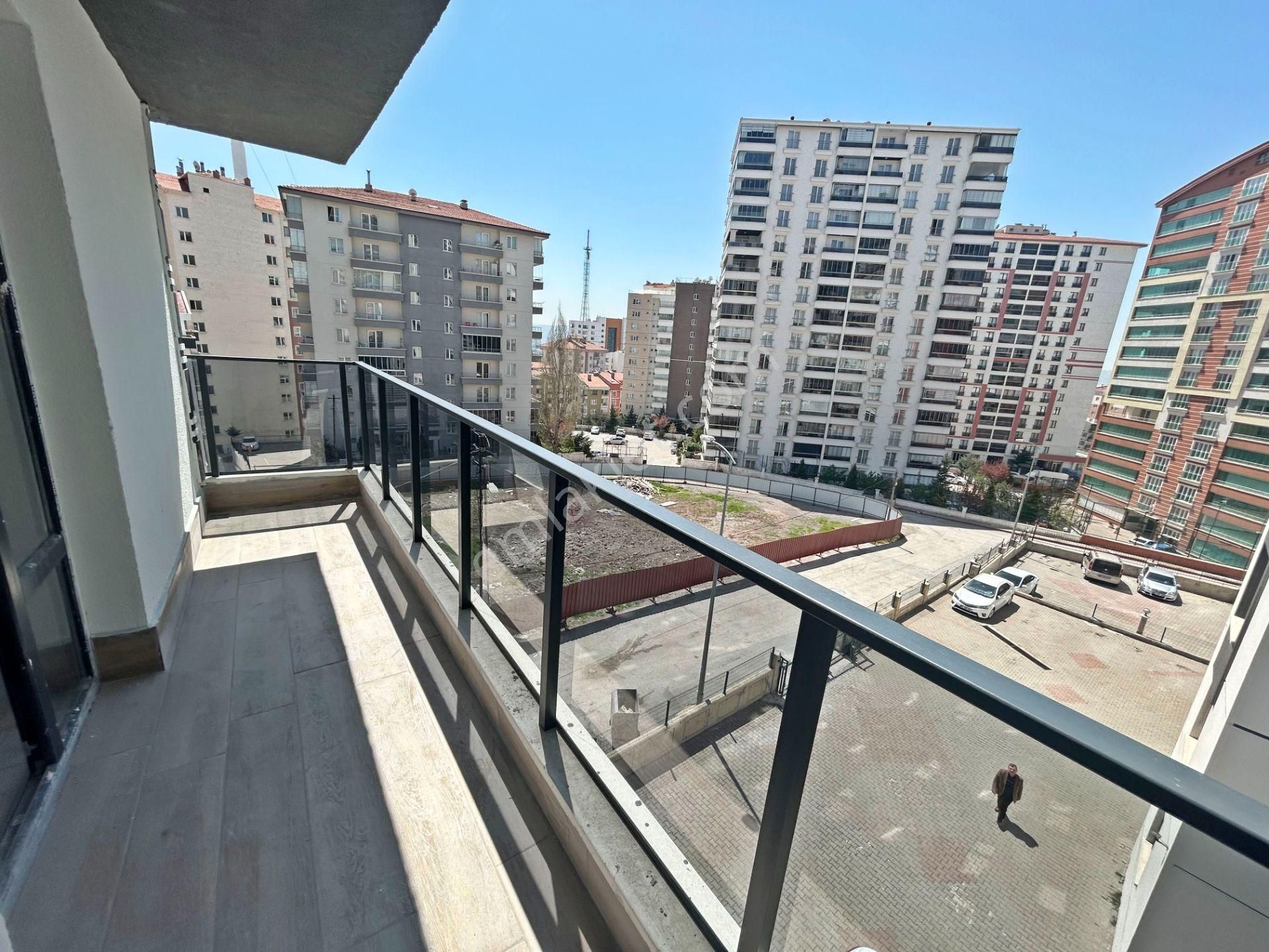 2+1 Sıfır Harika Lokasyonda Teras Balkonlu Asansörlü Daire! - Görsel 11