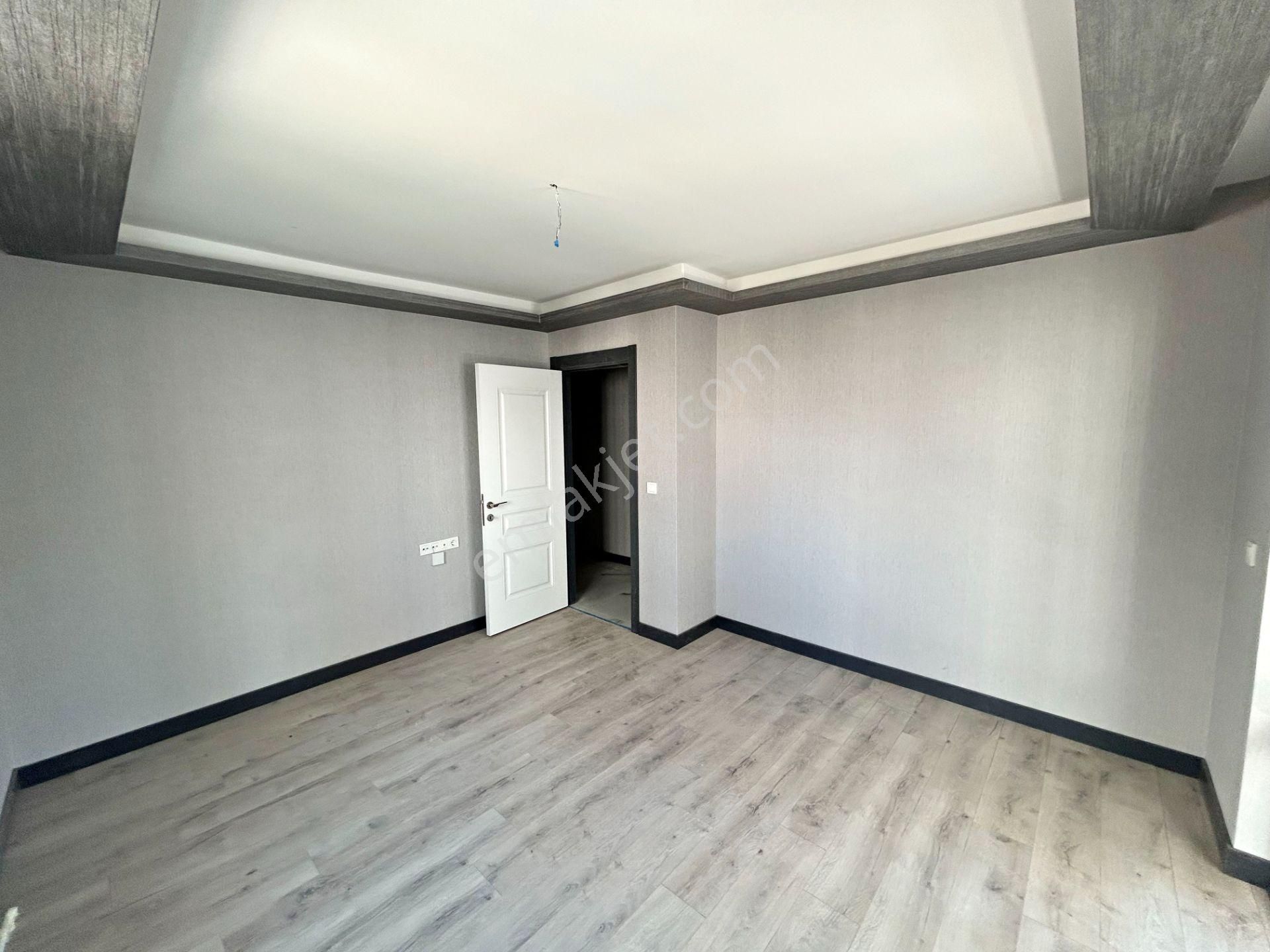 2+1 Sıfır Harika Lokasyonda Teras Balkonlu Asansörlü Daire! - Görsel 17