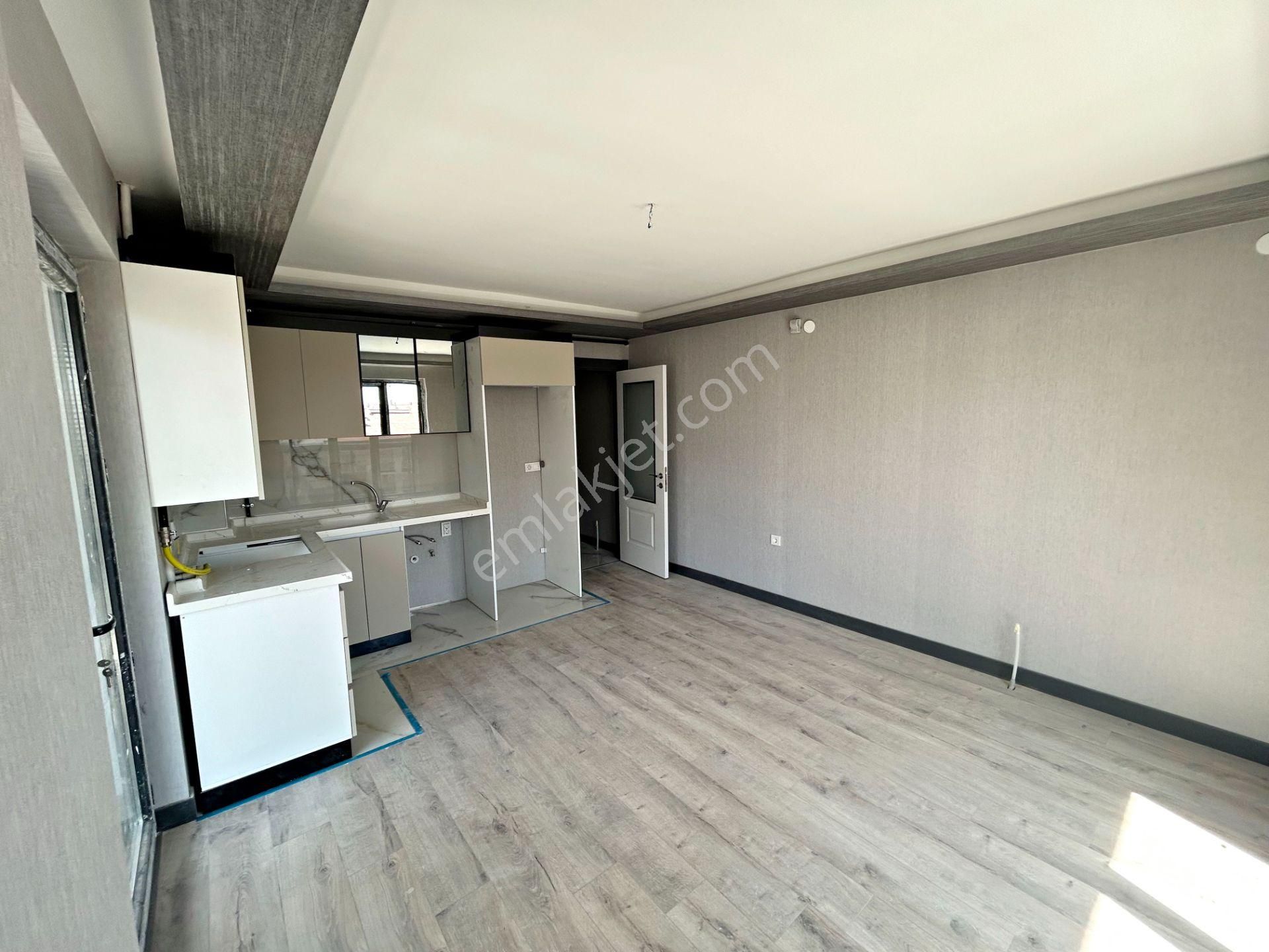 2+1 Sıfır Harika Lokasyonda Teras Balkonlu Asansörlü Daire! - Görsel 7